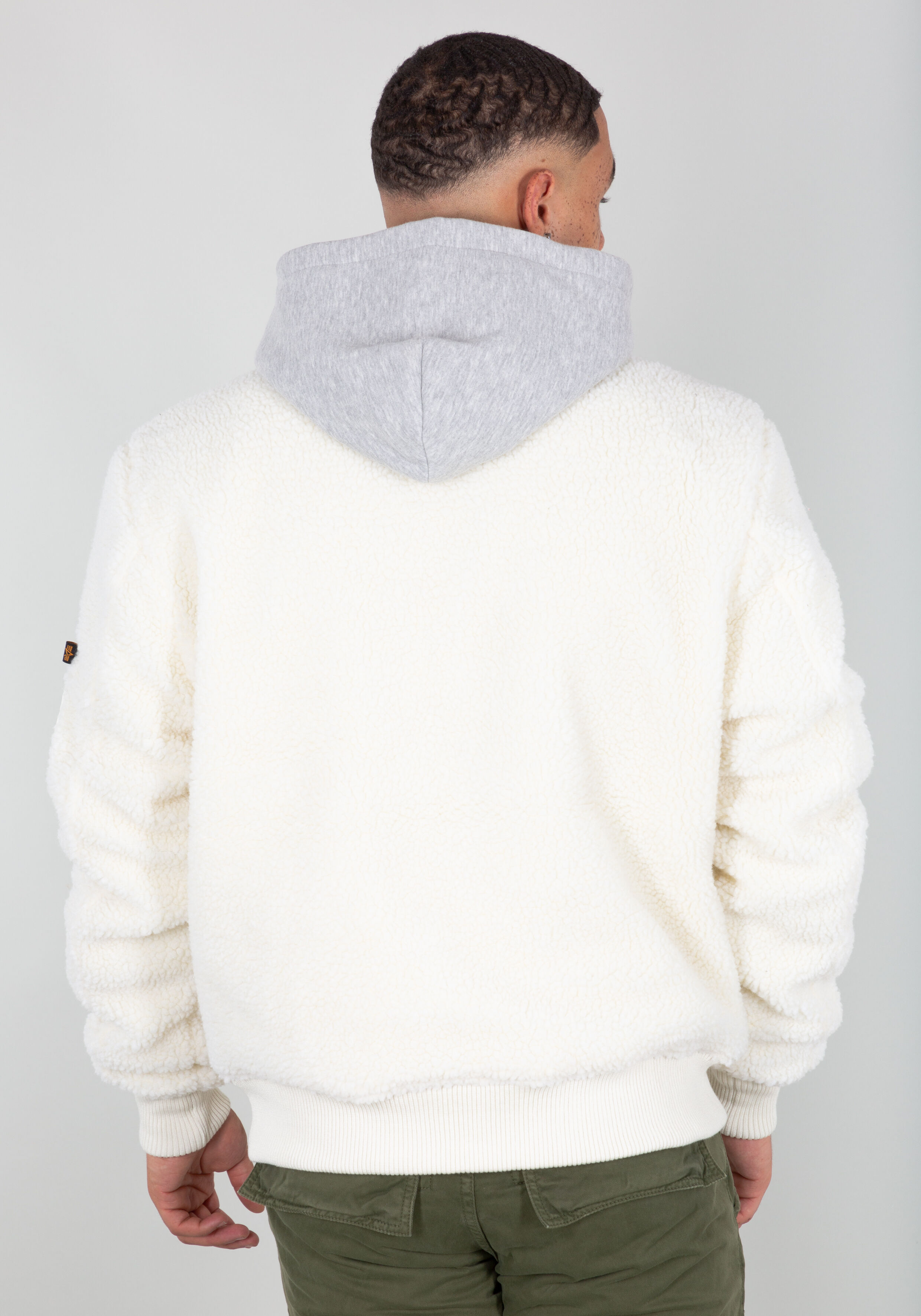 CWU Zip Hoodie Teddy Bomber Jacket off white 118120_16_alpha_industries_cwu_zip_hoody_teddy_005_124339