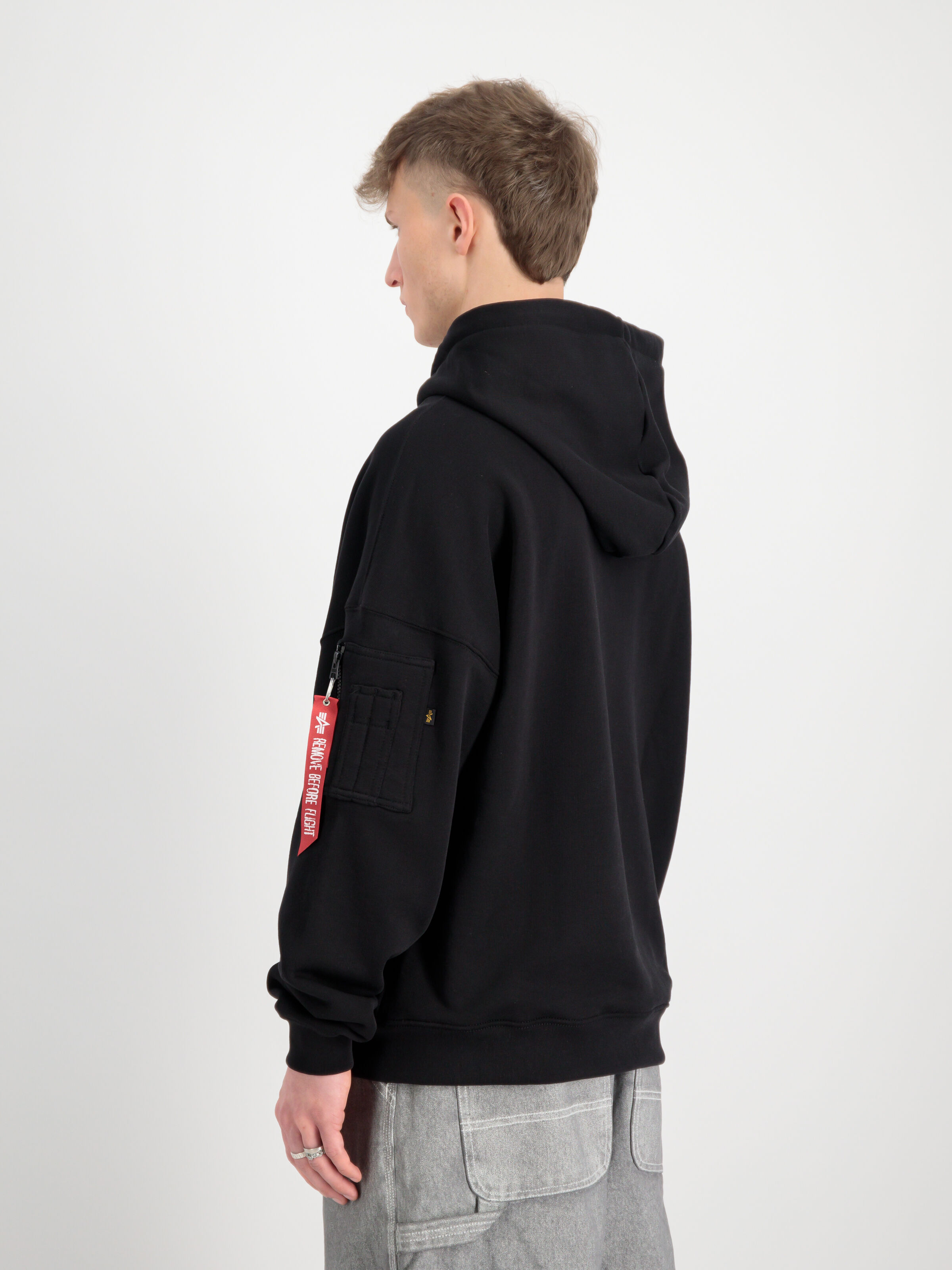 Alpha Essentials Rubber Logo Hoodie black 146335_03_2_model_00004_99330