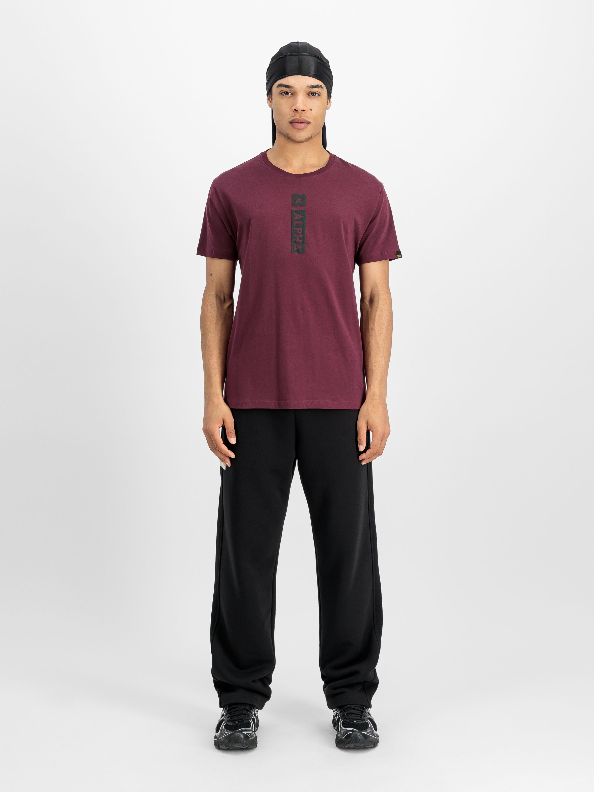 Alpha Puff Print T-Shirt dark cherry 146509_608_2_model_00001_163816