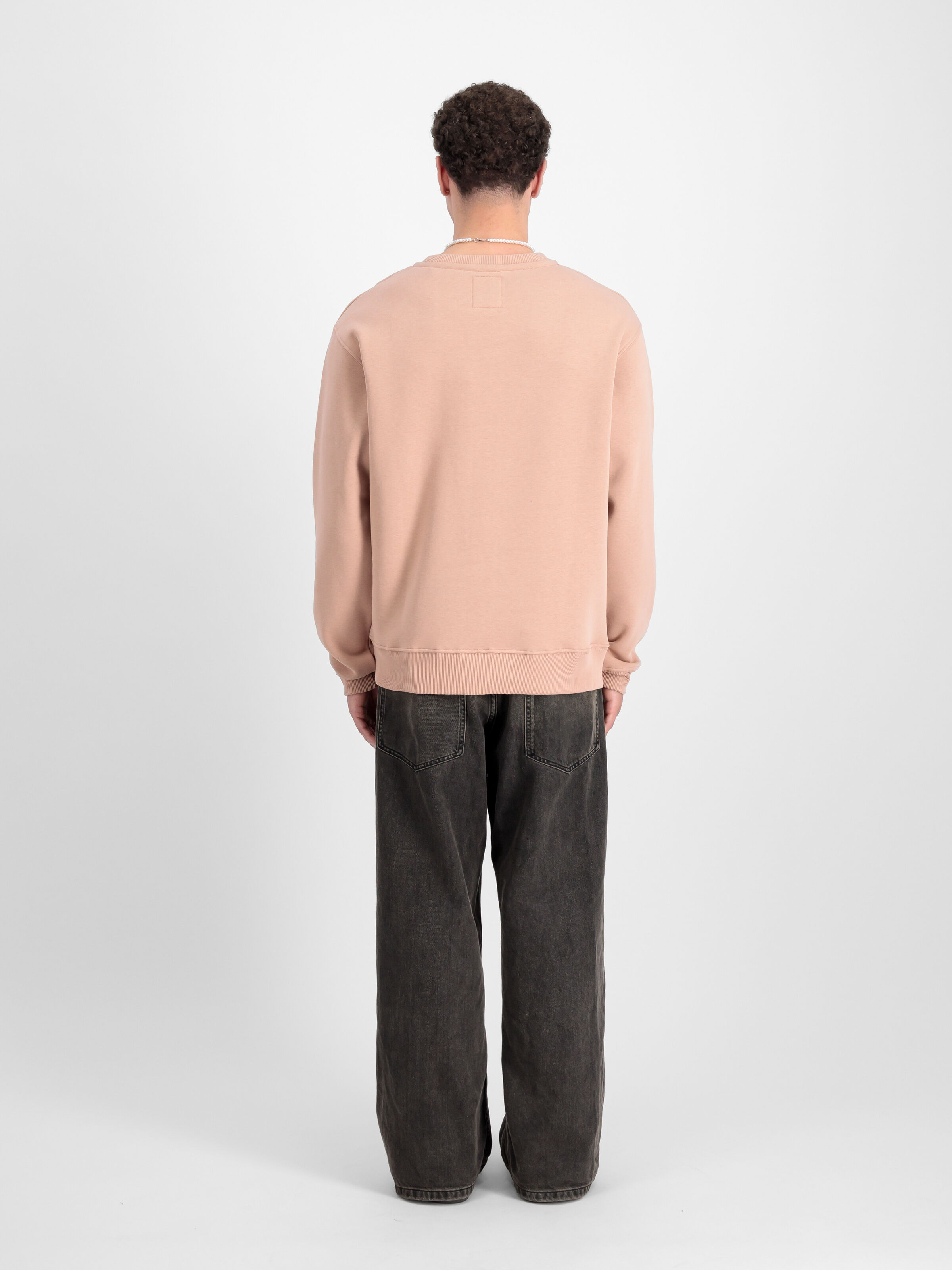 Basic Big Logo Sweatshirt Dusty Coral 178302_721_2_model_00002_97580