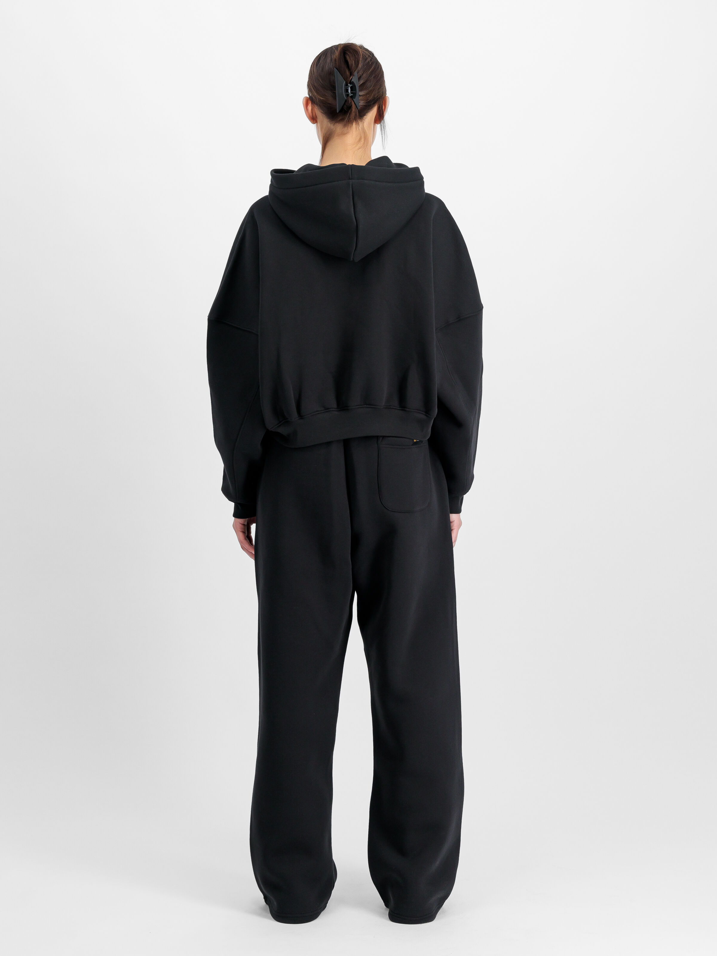 Logo Hoodie Women black 148040_03_2_model_00002_103872