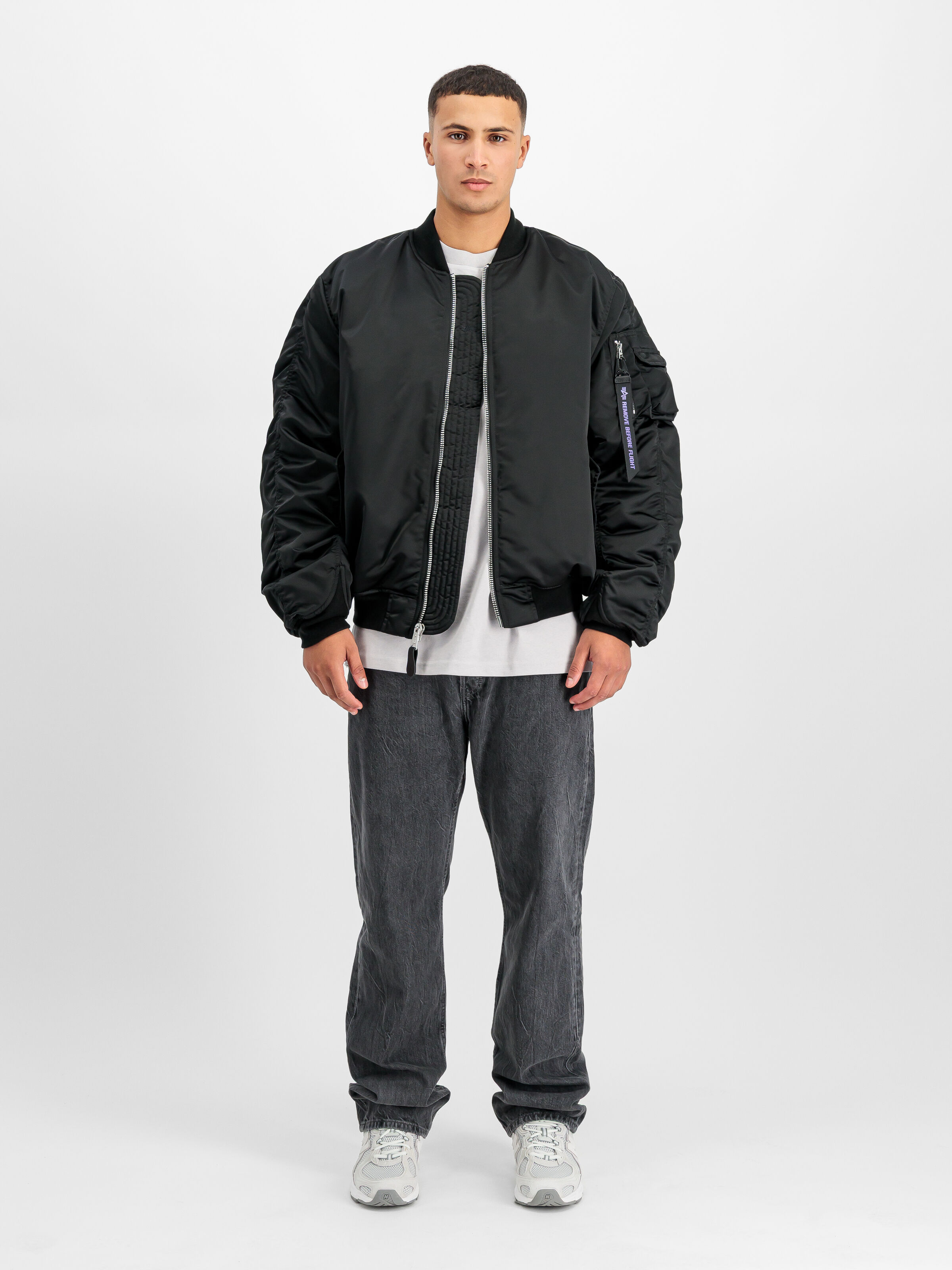 MA-1 UV Bomber Jacket black 146115UV_03_2_model_00001_195450