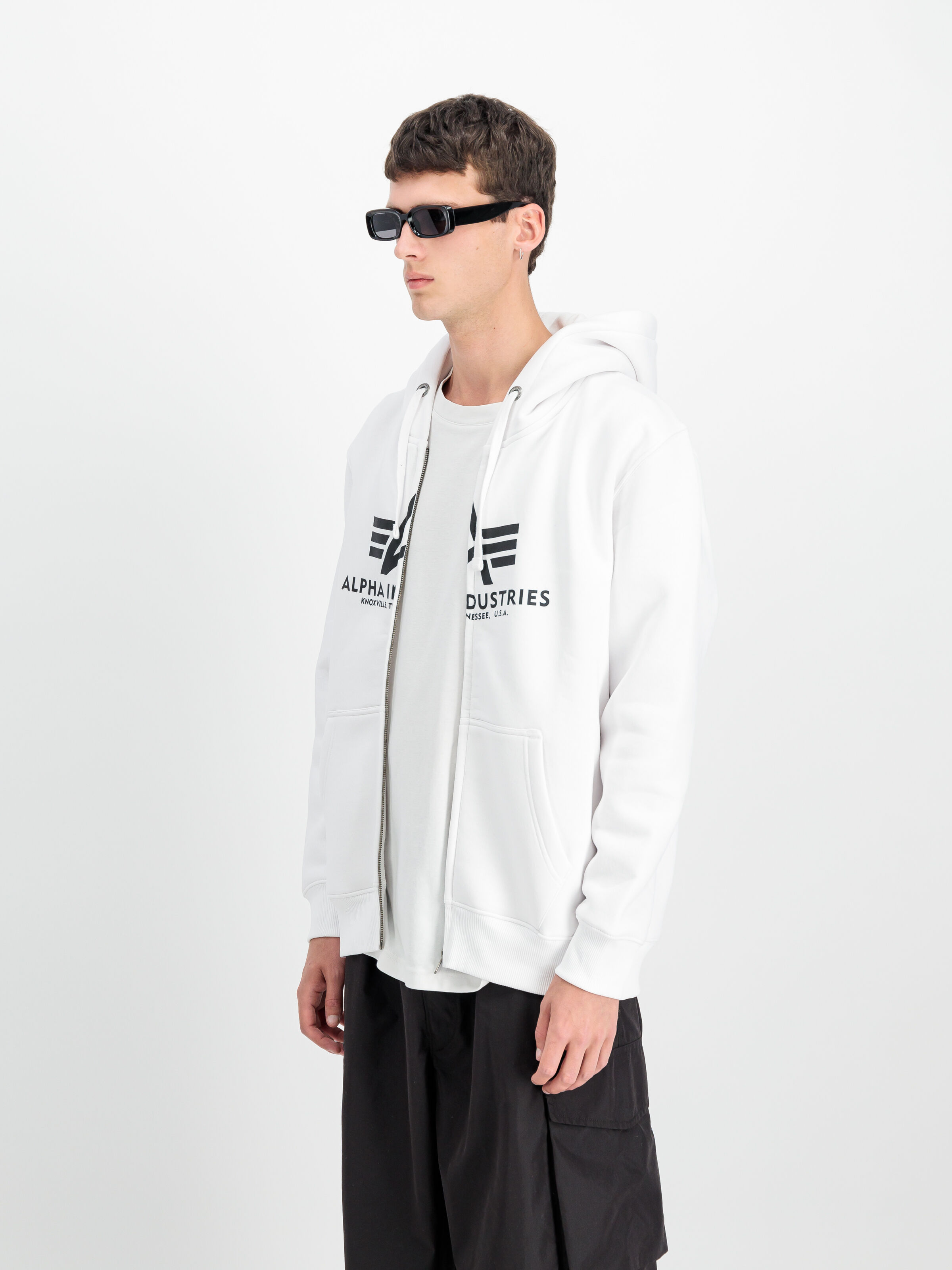 Basic Big Logo Zip Hoodie white 178325_09_2_model_00003_122537