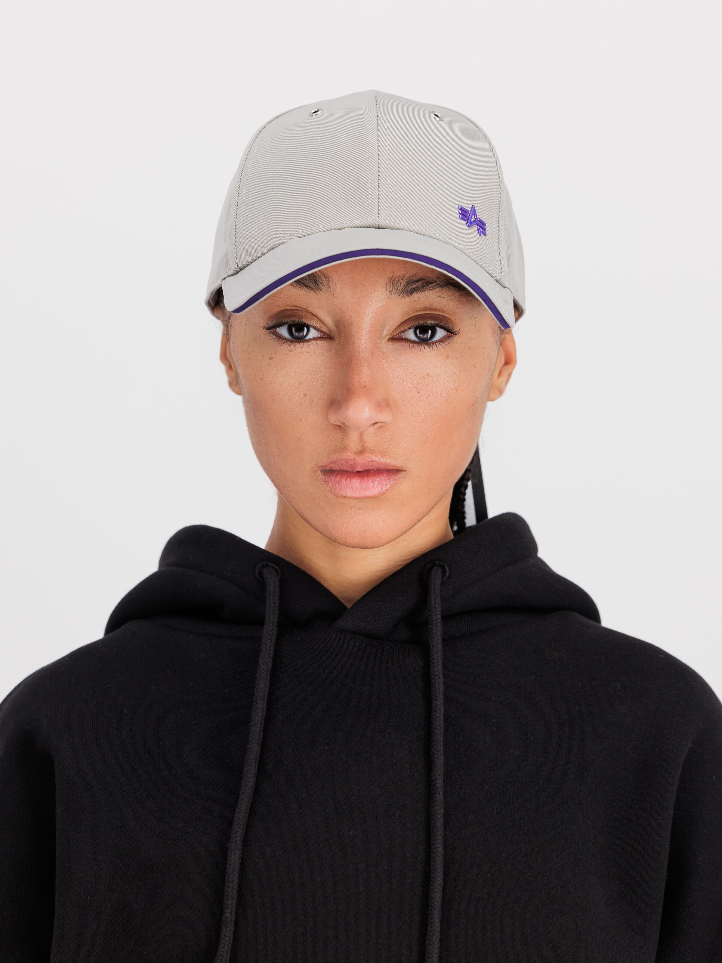Logo UV Cap pastel grey 148909UV_666_2_model_00001_113305