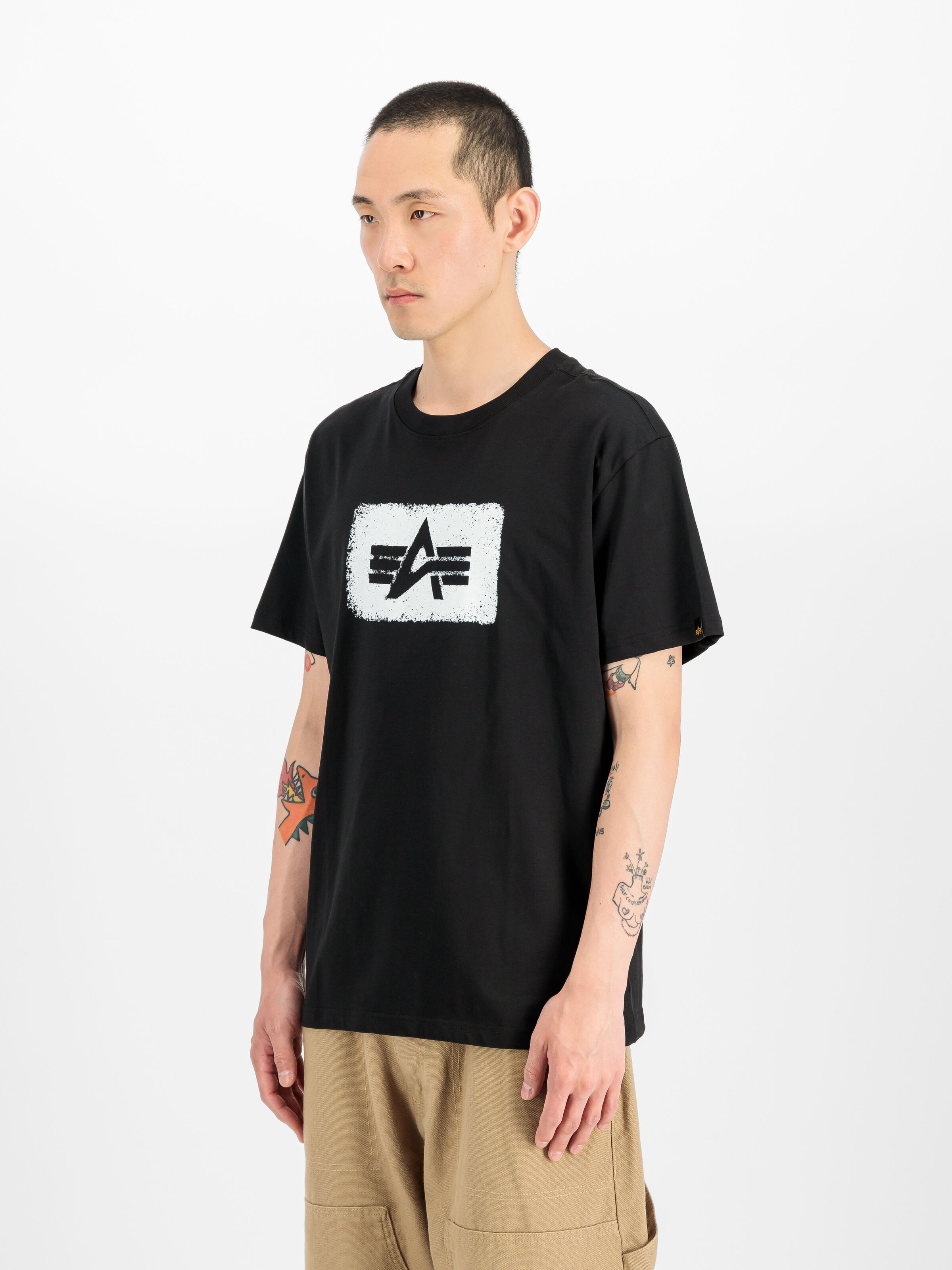 Washed Out Logo T-Shirt black 268512_03_2_model_00002_243317