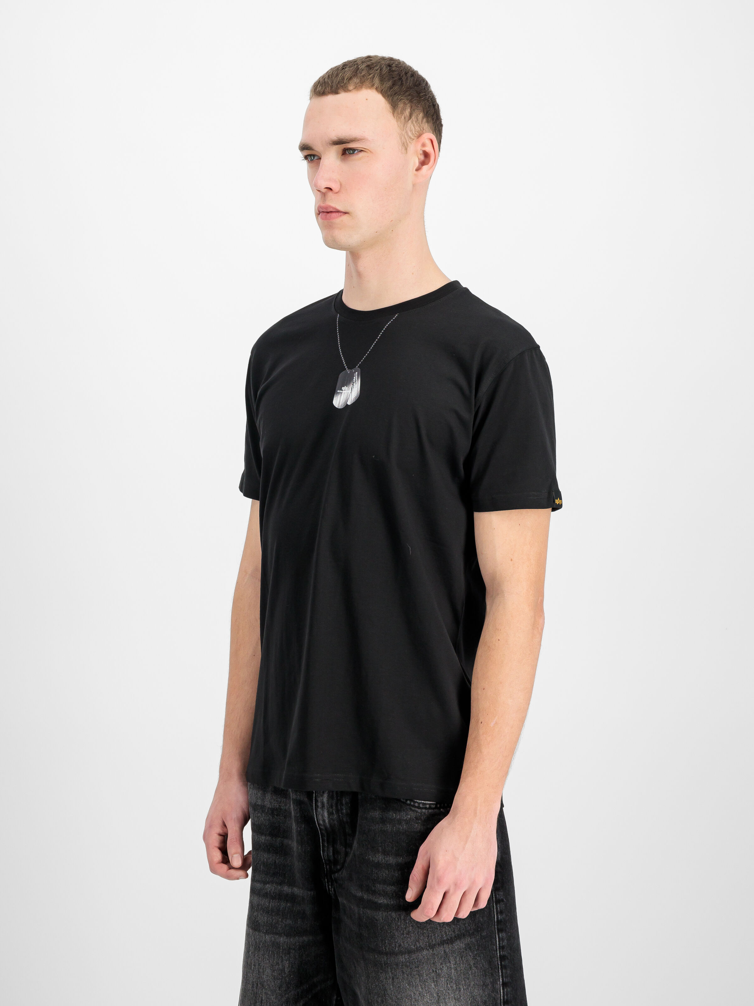 Dog-Tag T-Shirt black 266529_03_2_model_00002_219669