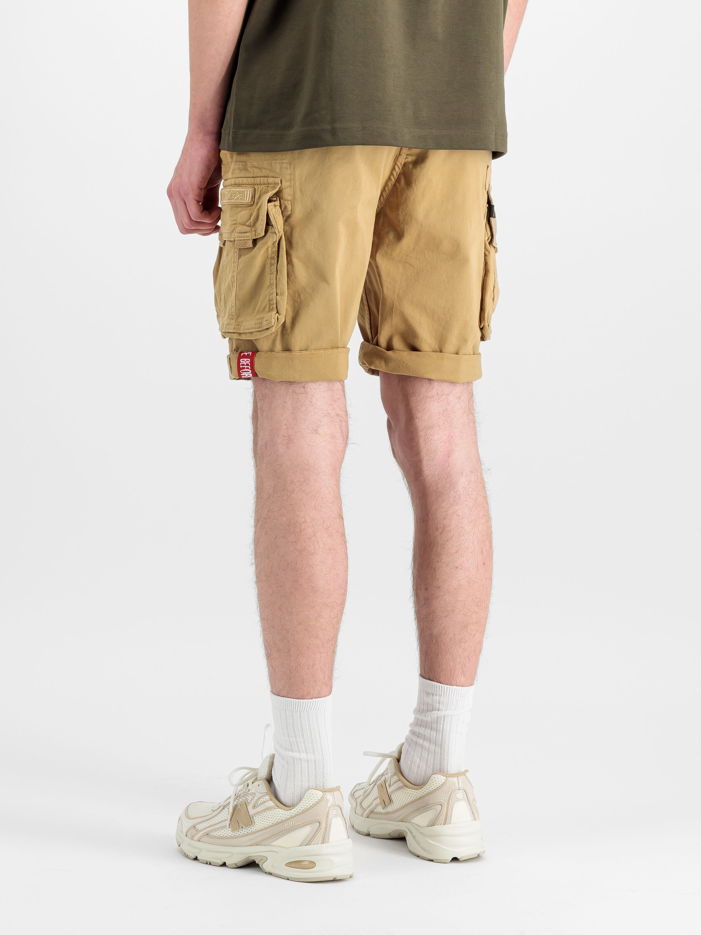 Crew Short sand 176203_14_2_model_00003_216159