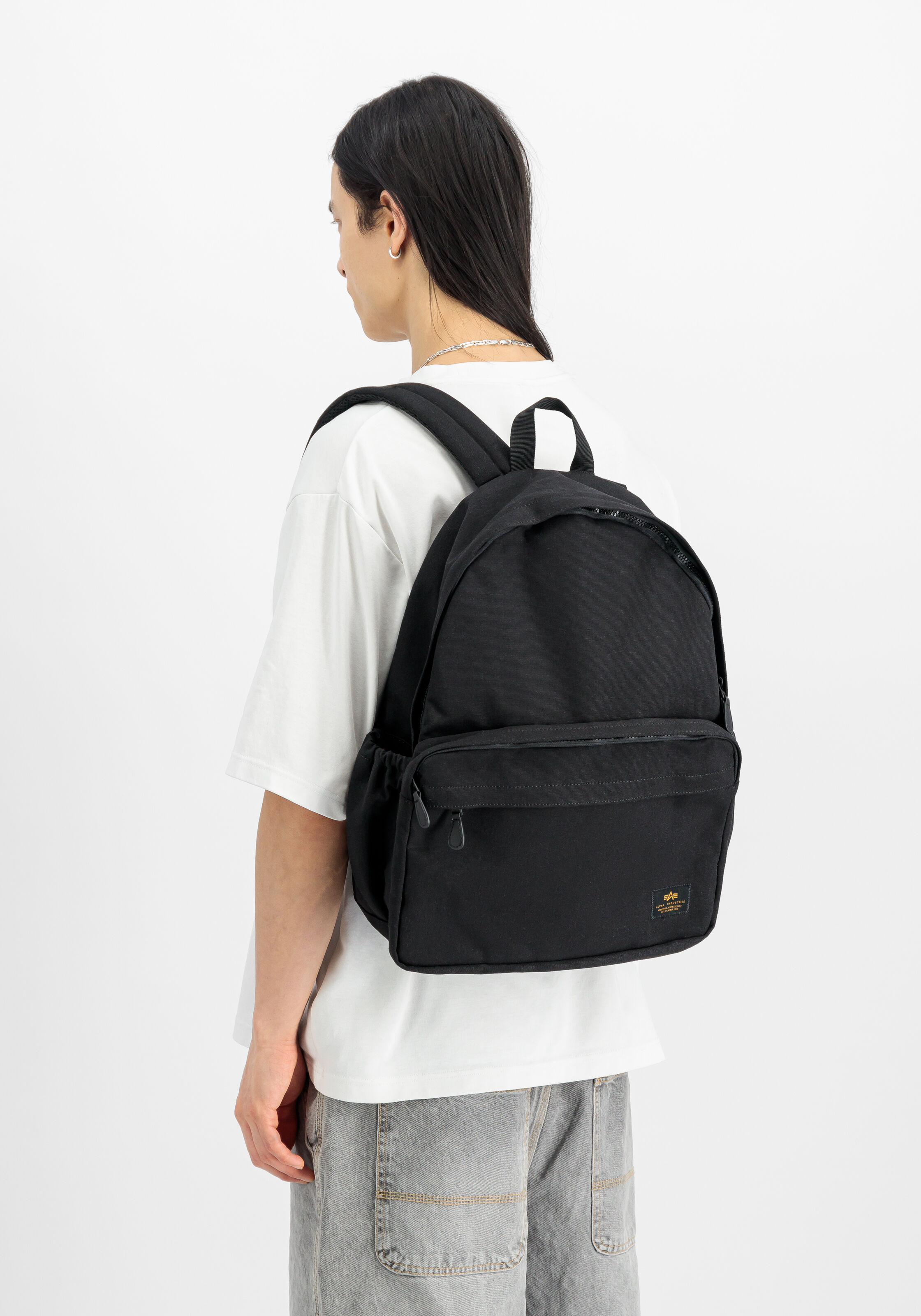 Label Backpack black 156944_03_2_model_00001_146486