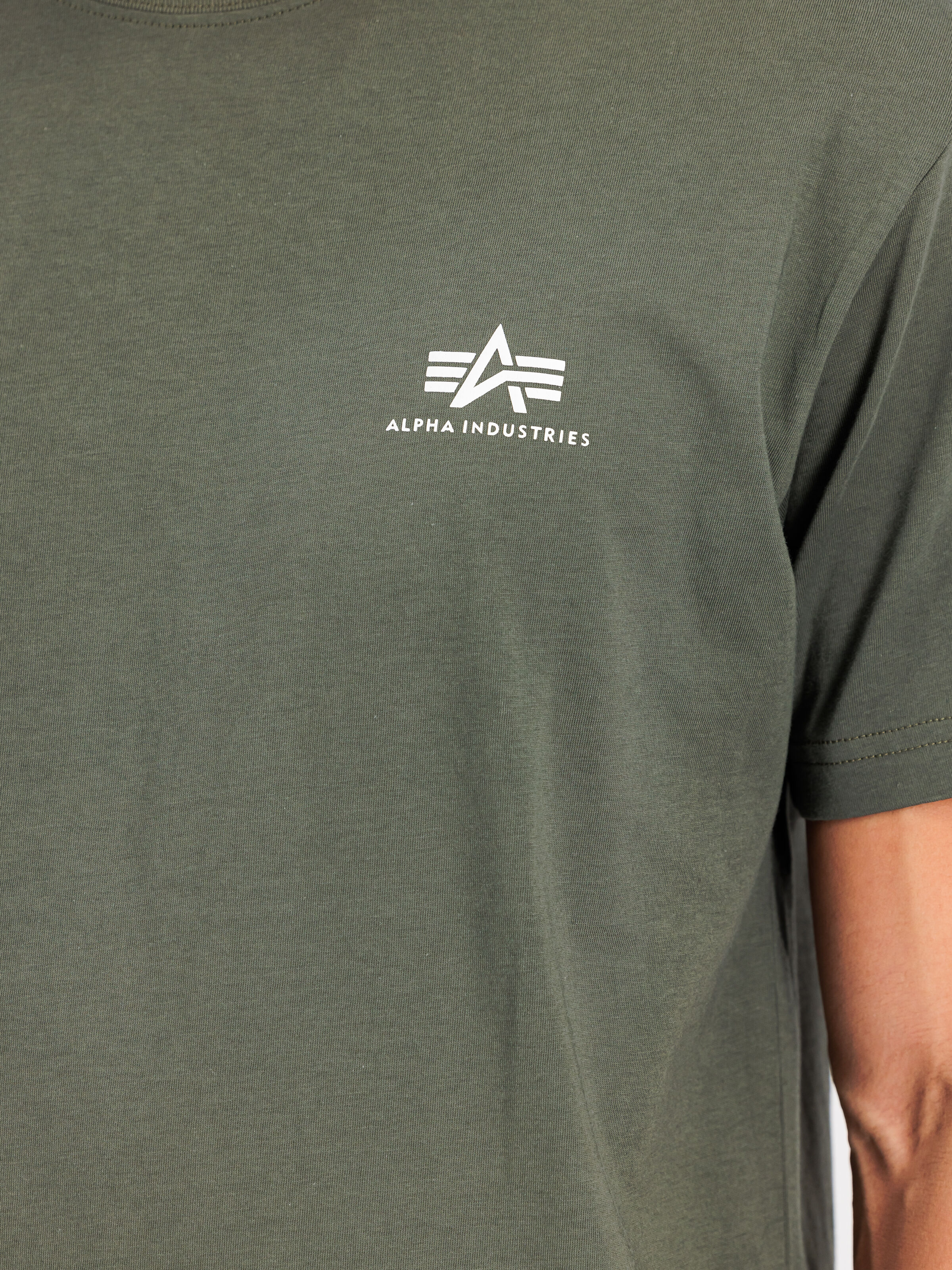 Basic Small Logo T-Shirt dark olive 188505_142_3_detail_00001_117771