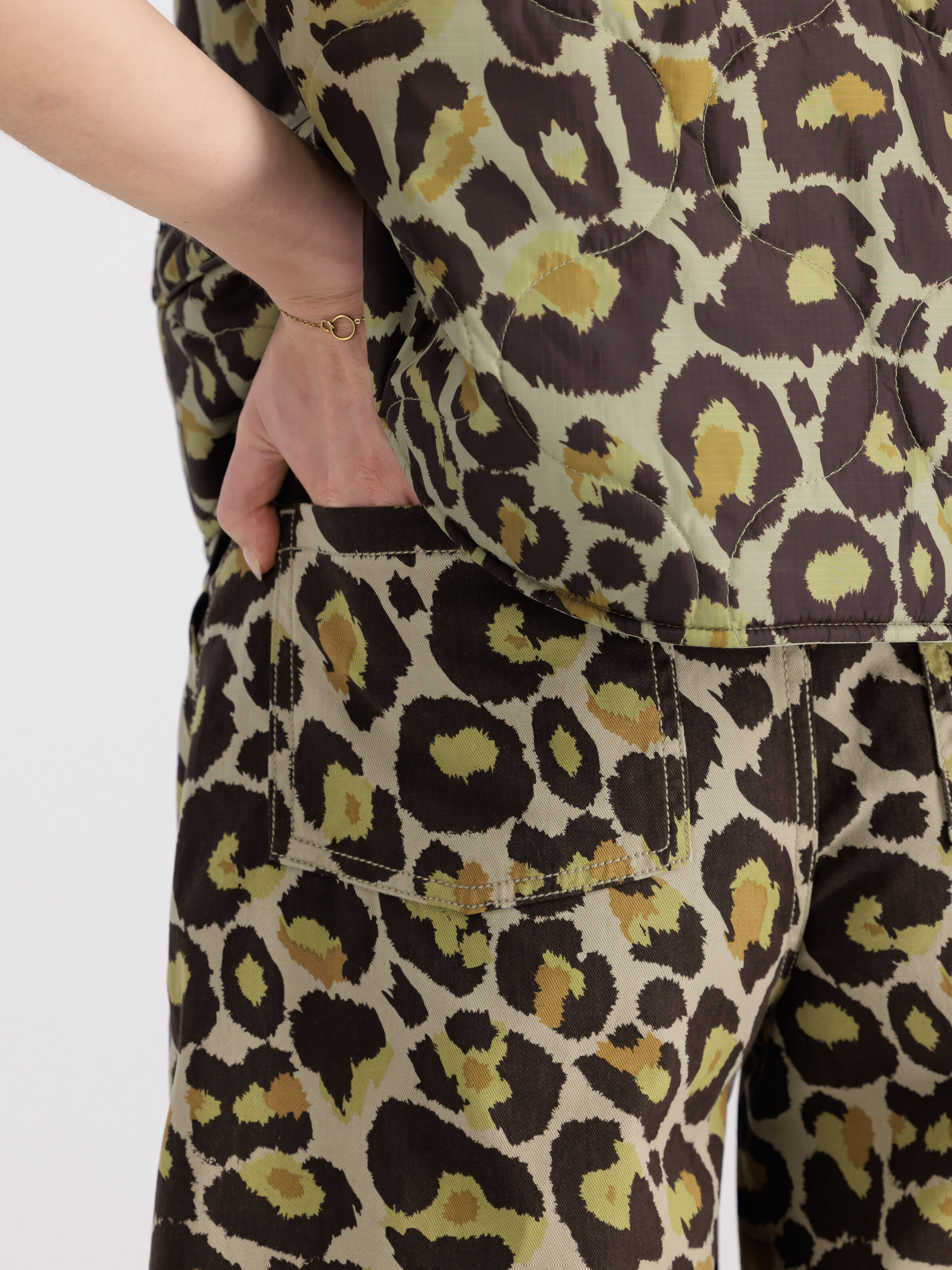 Field Camo Pant Women olive leo camo 148021C_732_3_detail_00002_99371