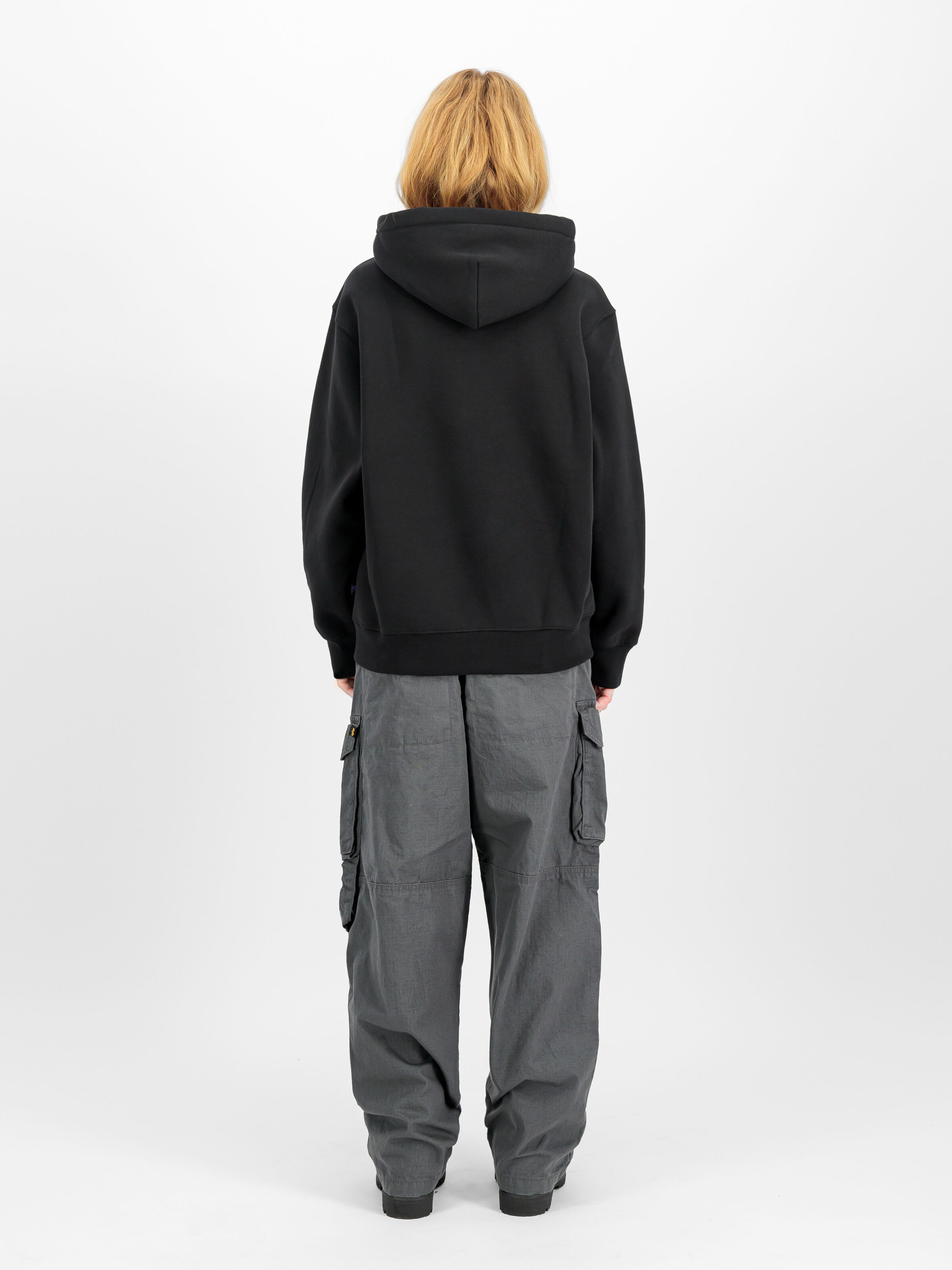Base UV Hoodie black 768007_03_2_model_00005_245622