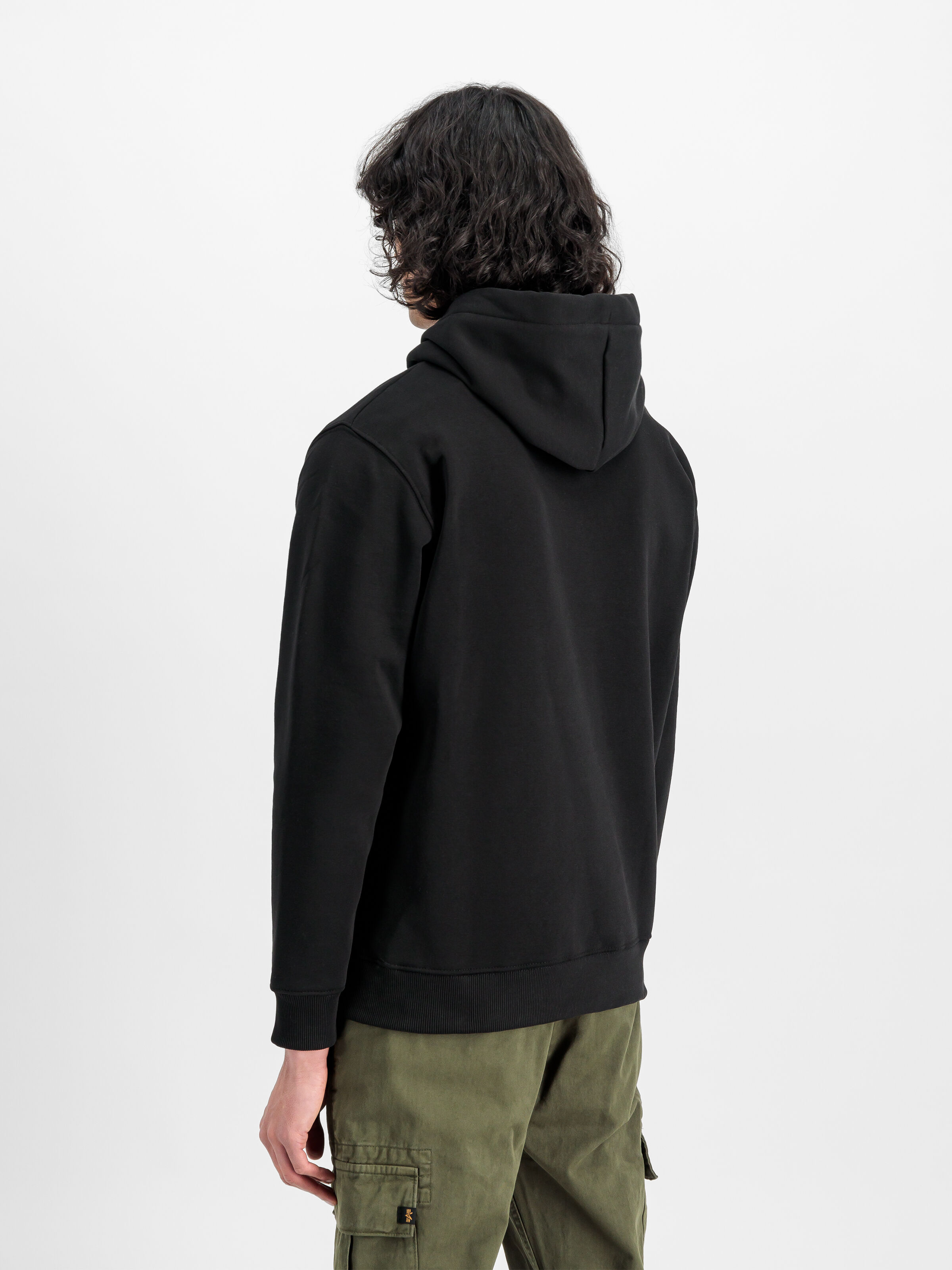 Basic Big Logo Hoodie black 178312_03_2_model_00004_128503