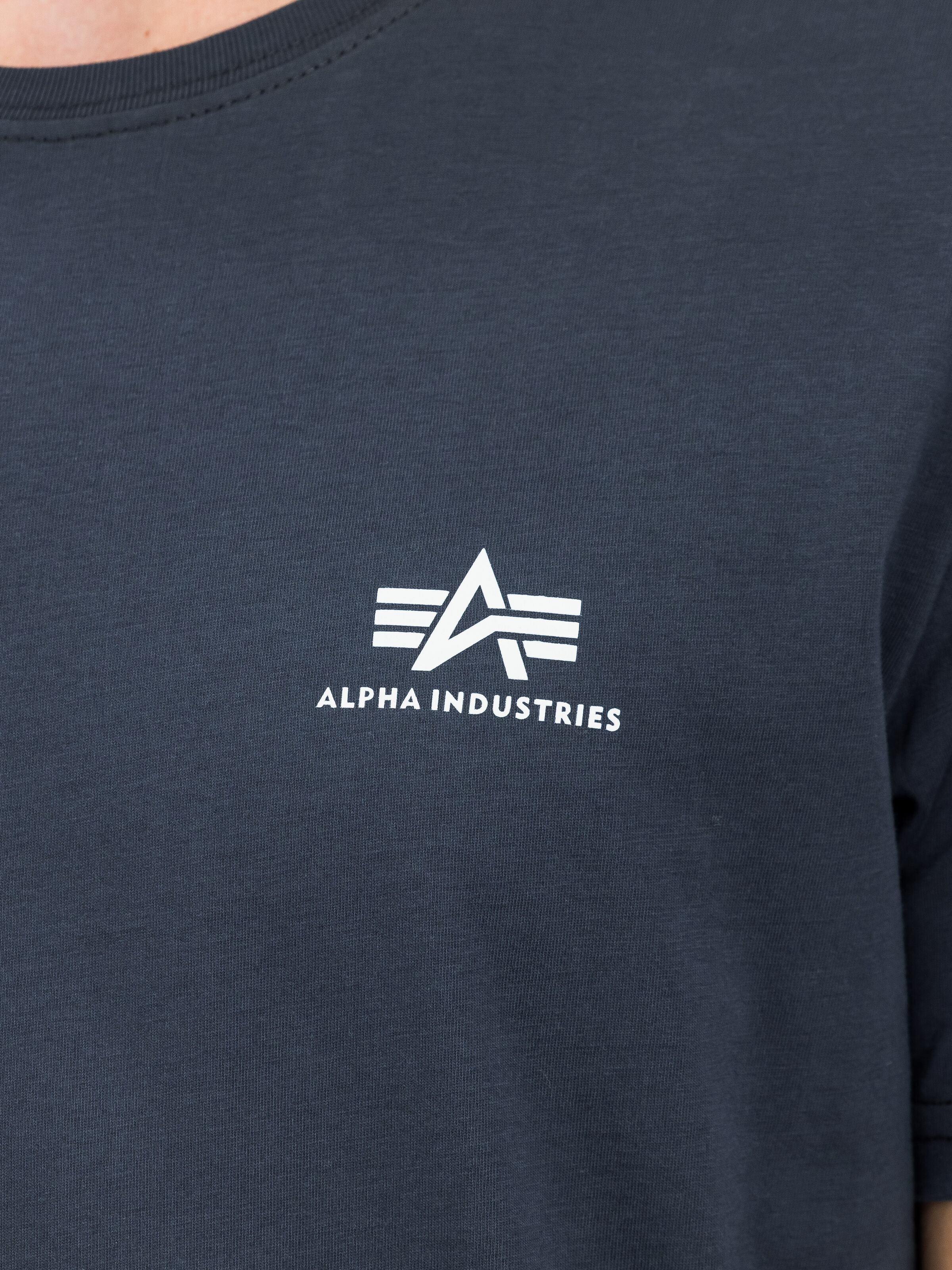 Basic Small Logo T-Shirt navy 188505_02_3_detail_00001_189514