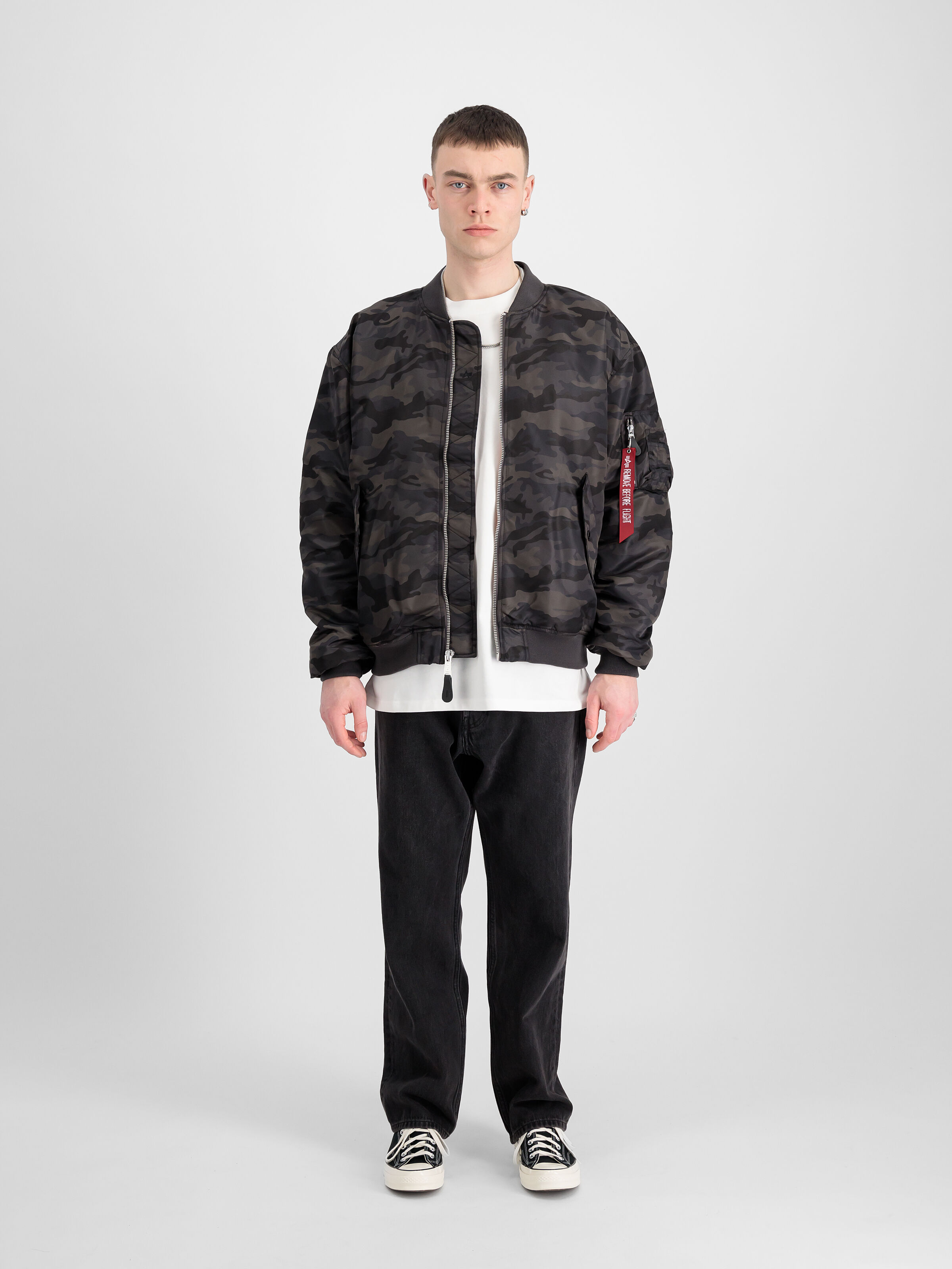 MA-1 CS Camo Bomber Jacket black camo 136136C_125_2_model_00001_168456