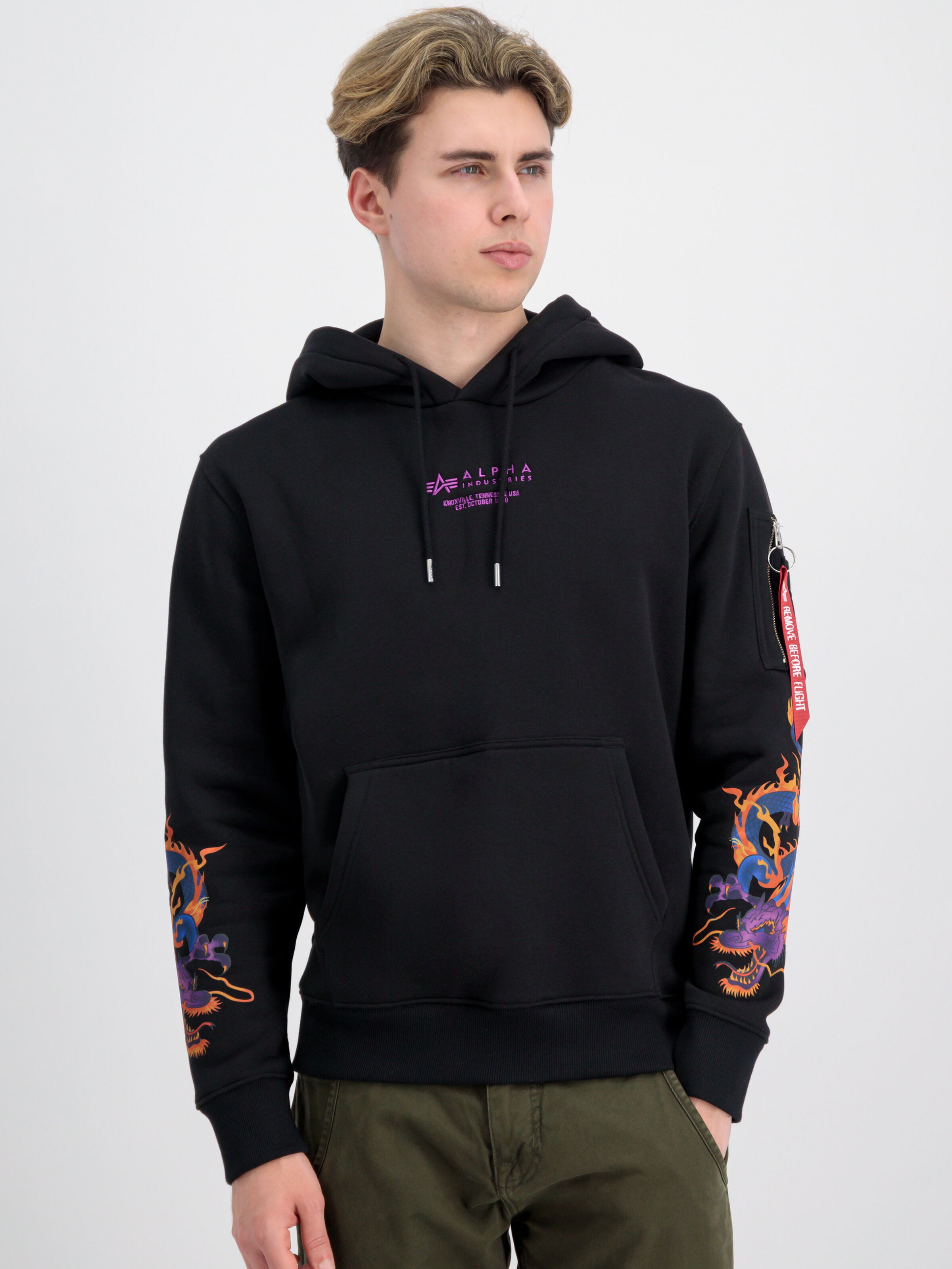 Dragon Embroidery Hoodie black 136334_03_alpha_industries_dragon_emb_hoody_001_183026