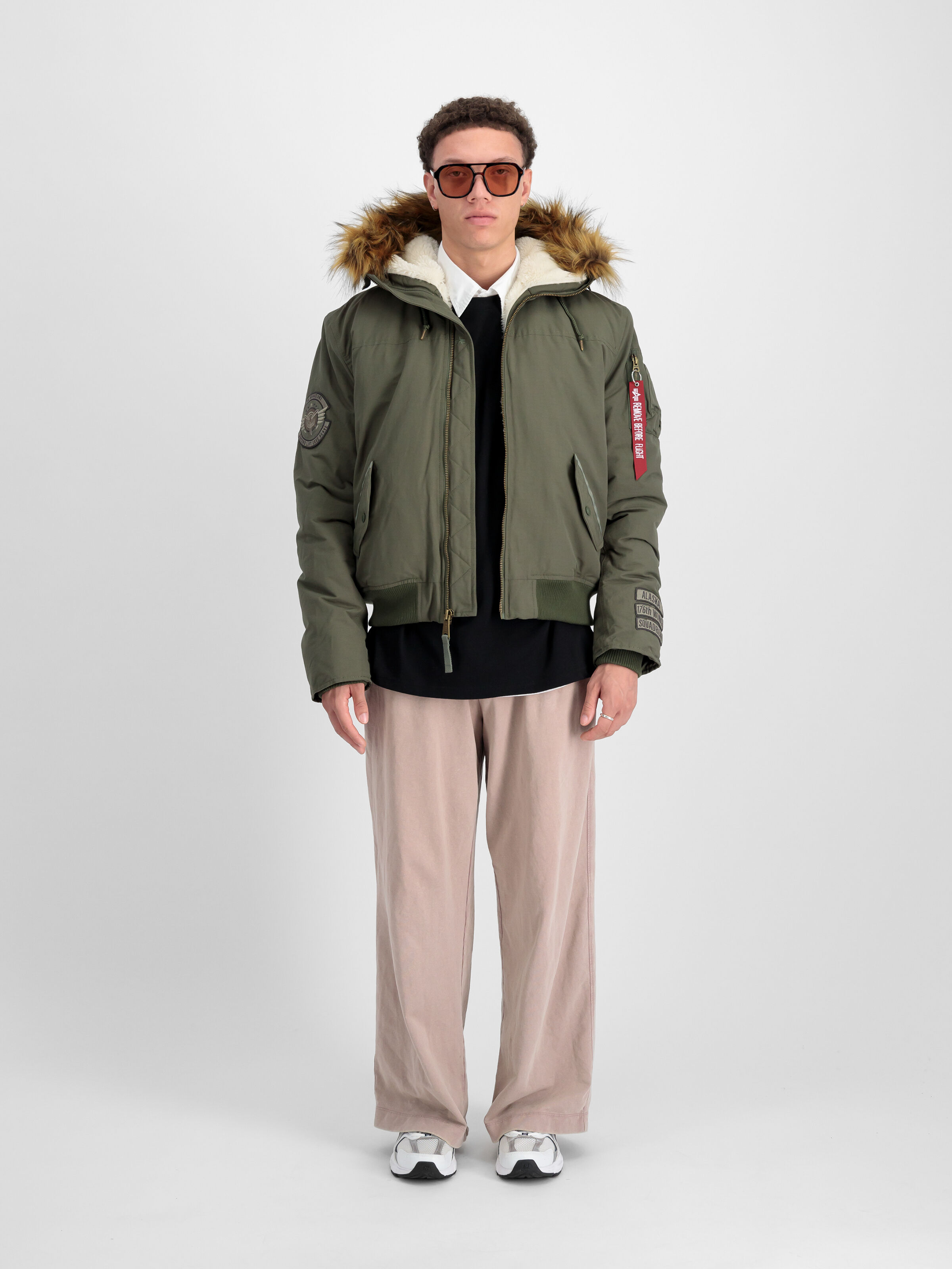 Arctic Guardians Jacket dark olive 148129_142_2_model_00001_129446