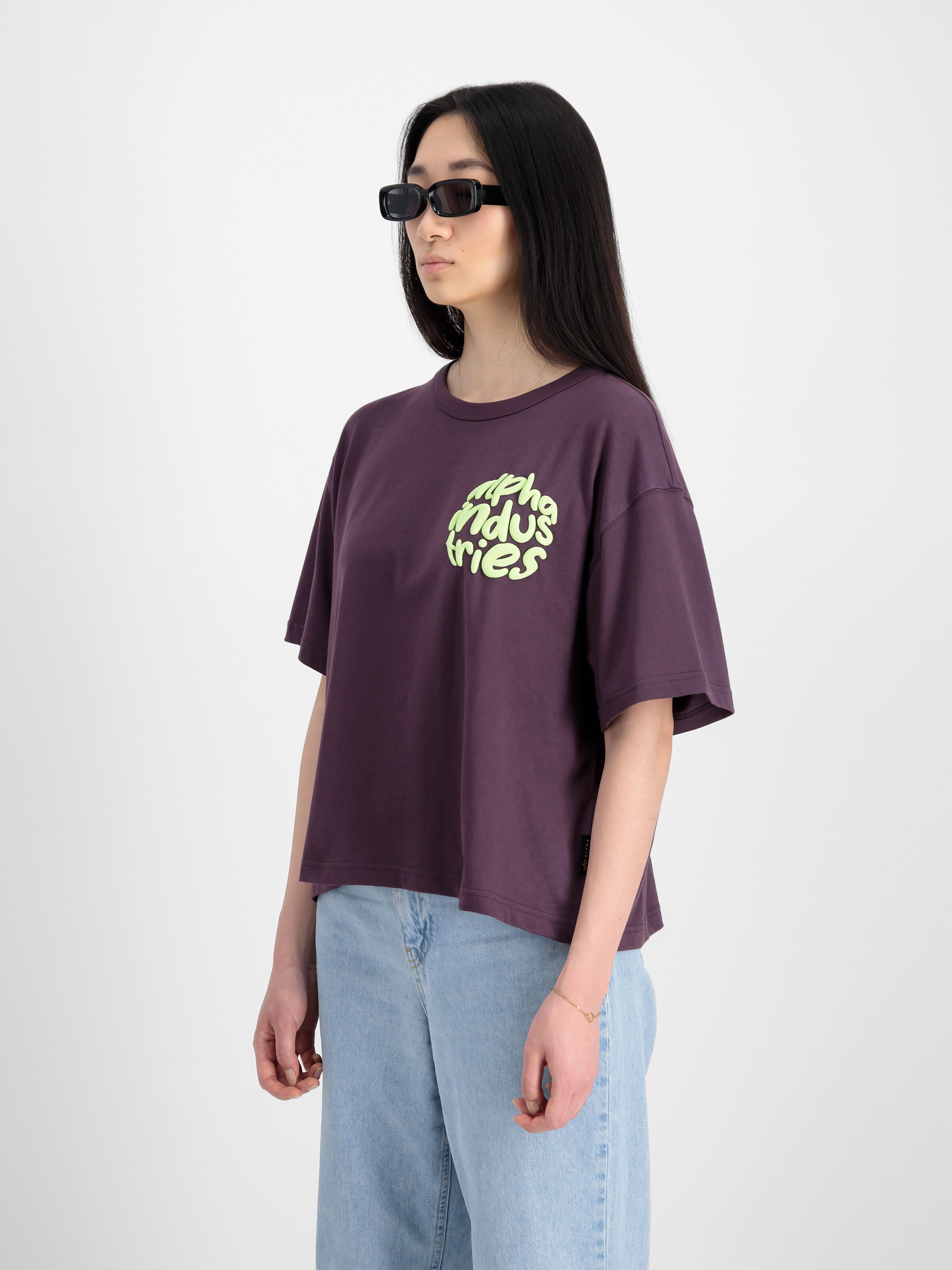 Logo T-Shirt Women Plum 148065_719_2_model_00003_99249