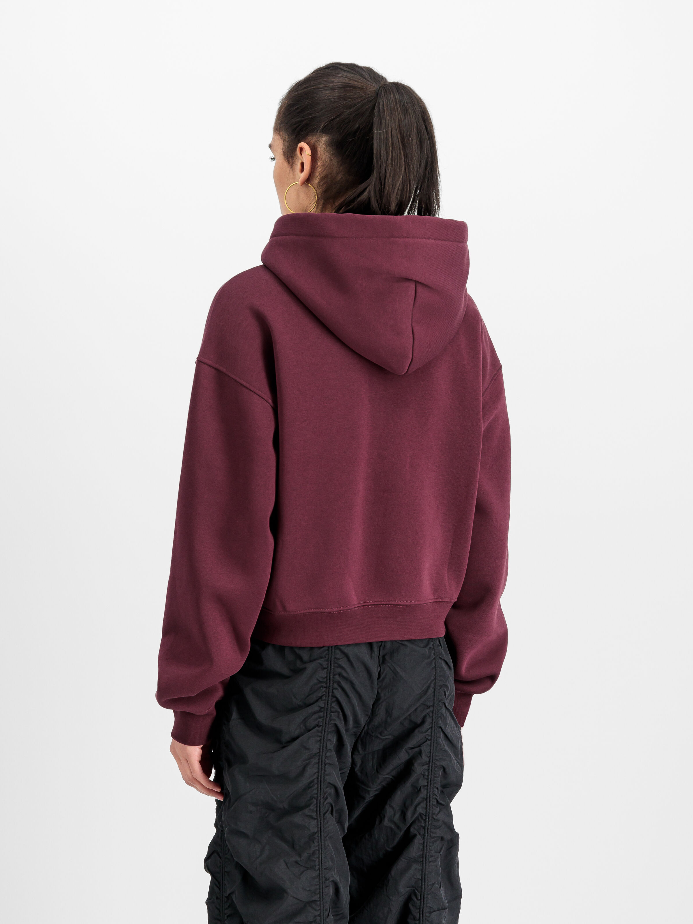 Basic Small Logo Hoodie Women dark cherry 258041_608_2_model_00003_165967