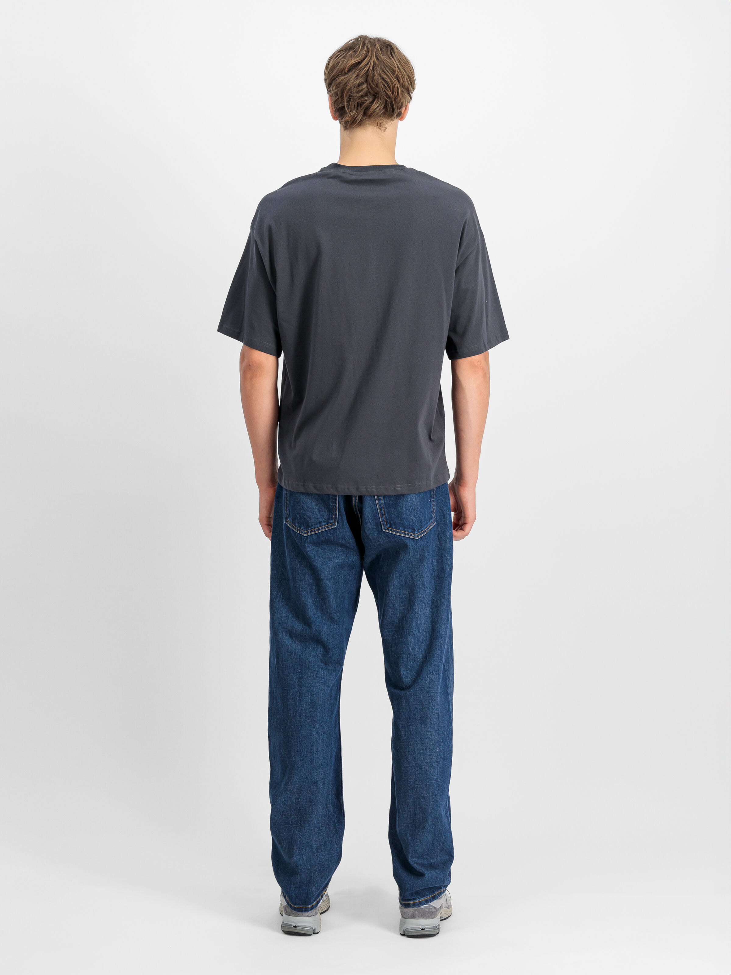 Logo Edge T-Shirt vintage grey 148507_684_2_model_00002_108167