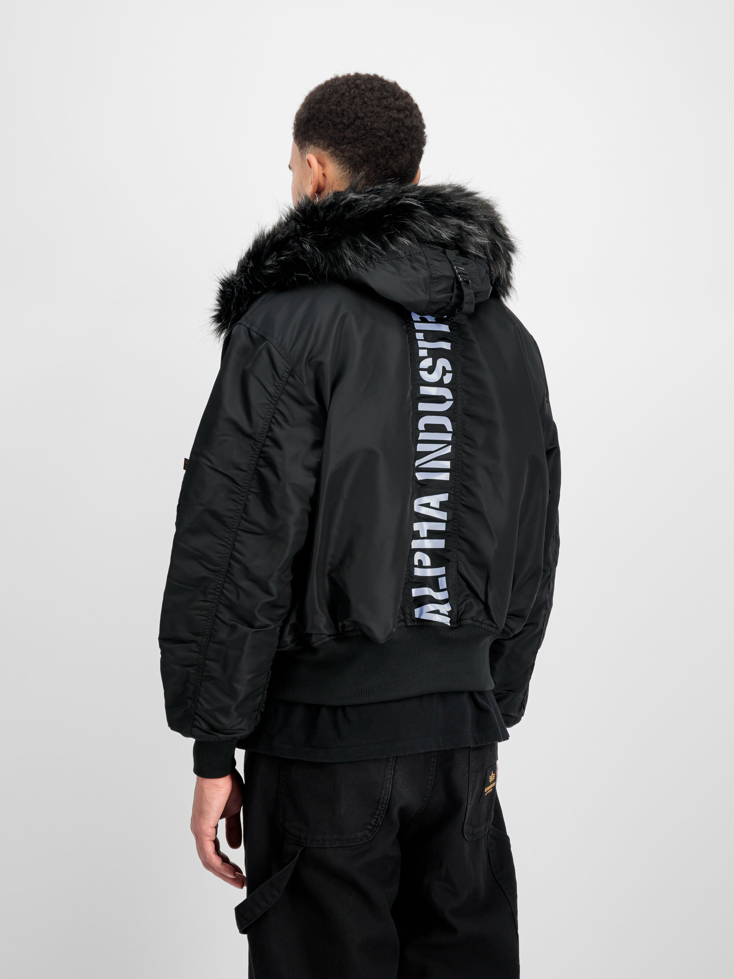 45/P Hooded Custom Bomber Jacket black/black 113145_515_2_model_00003_185666