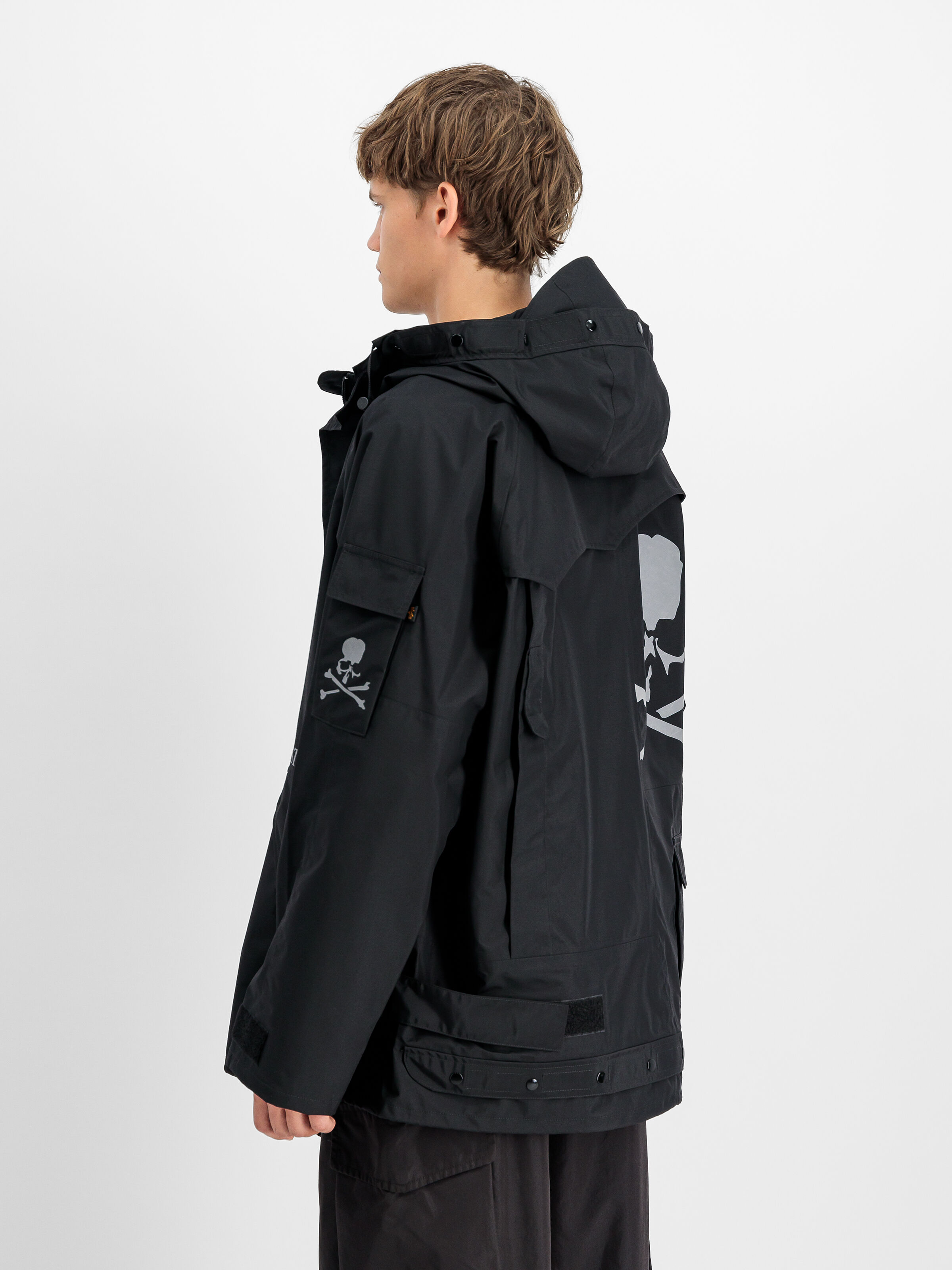 ALPHA X MASTERMIND ECWCS GEN 1ST Outdoor Jacket black 148154_03_2_model_00004_104015