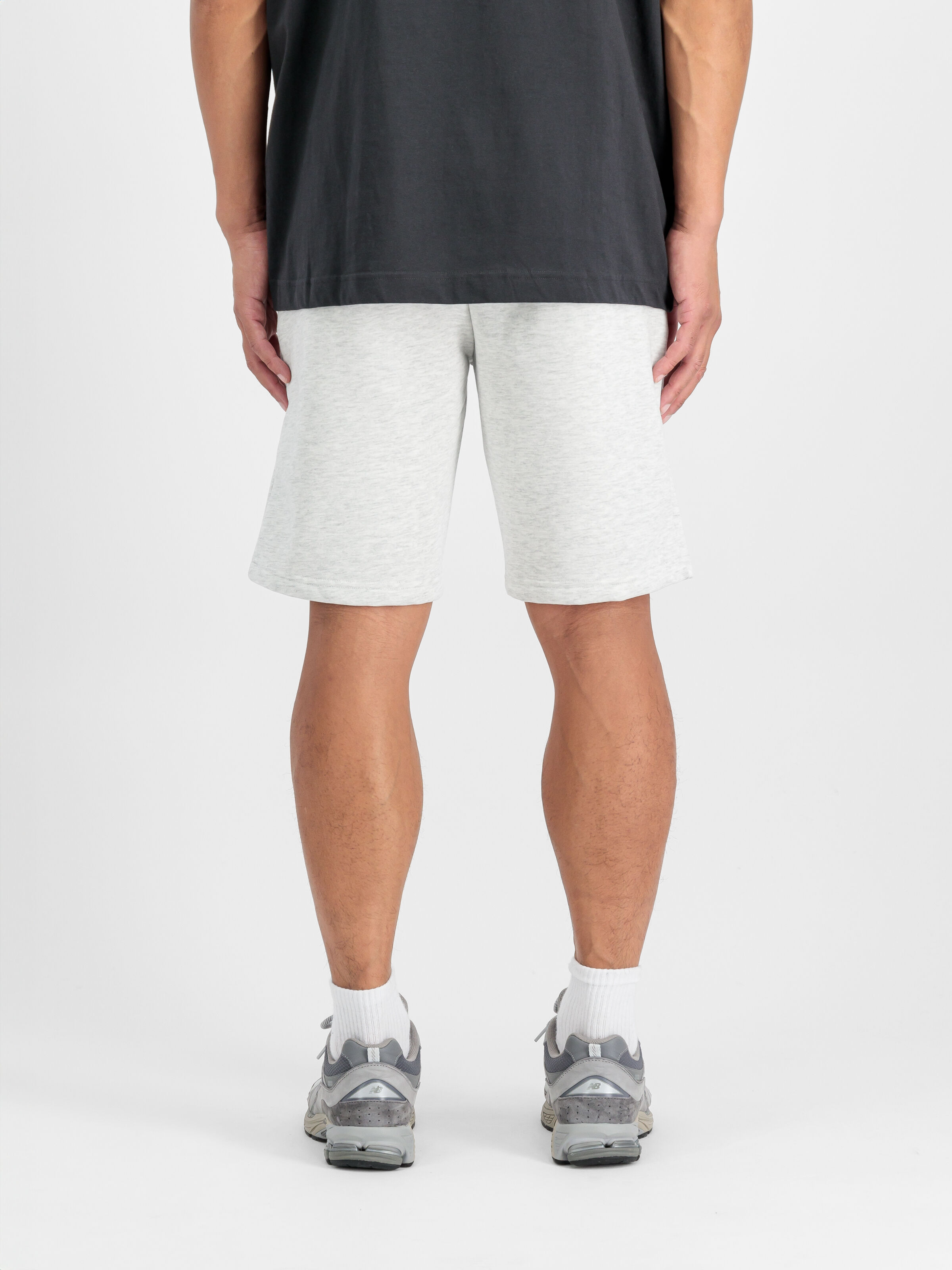 Basic Small Logo II Short pastel grey melange 156367_752_2_model_00005_118240