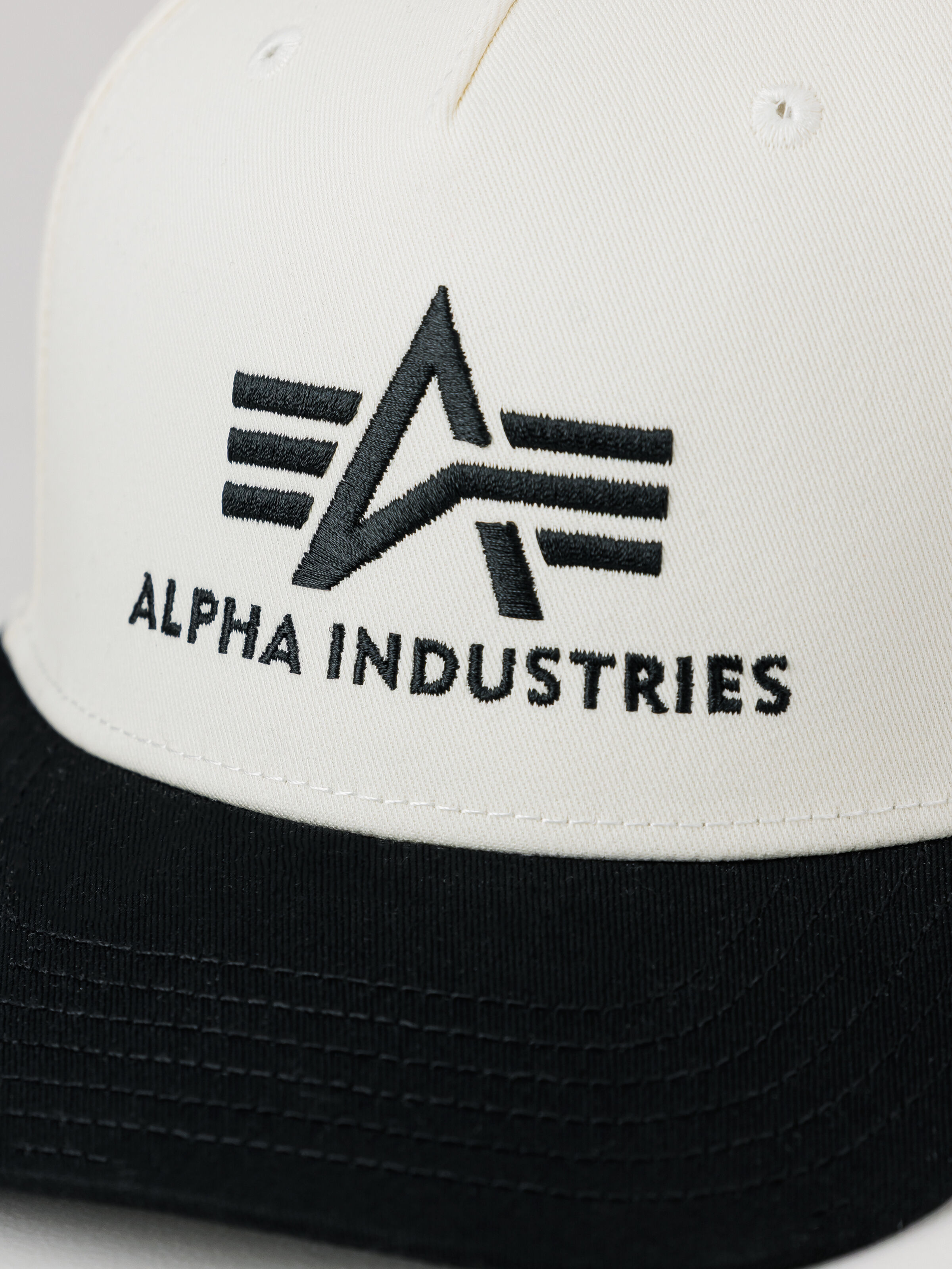 Two Tone Cap black 266907_03_3_detail_00001_225263