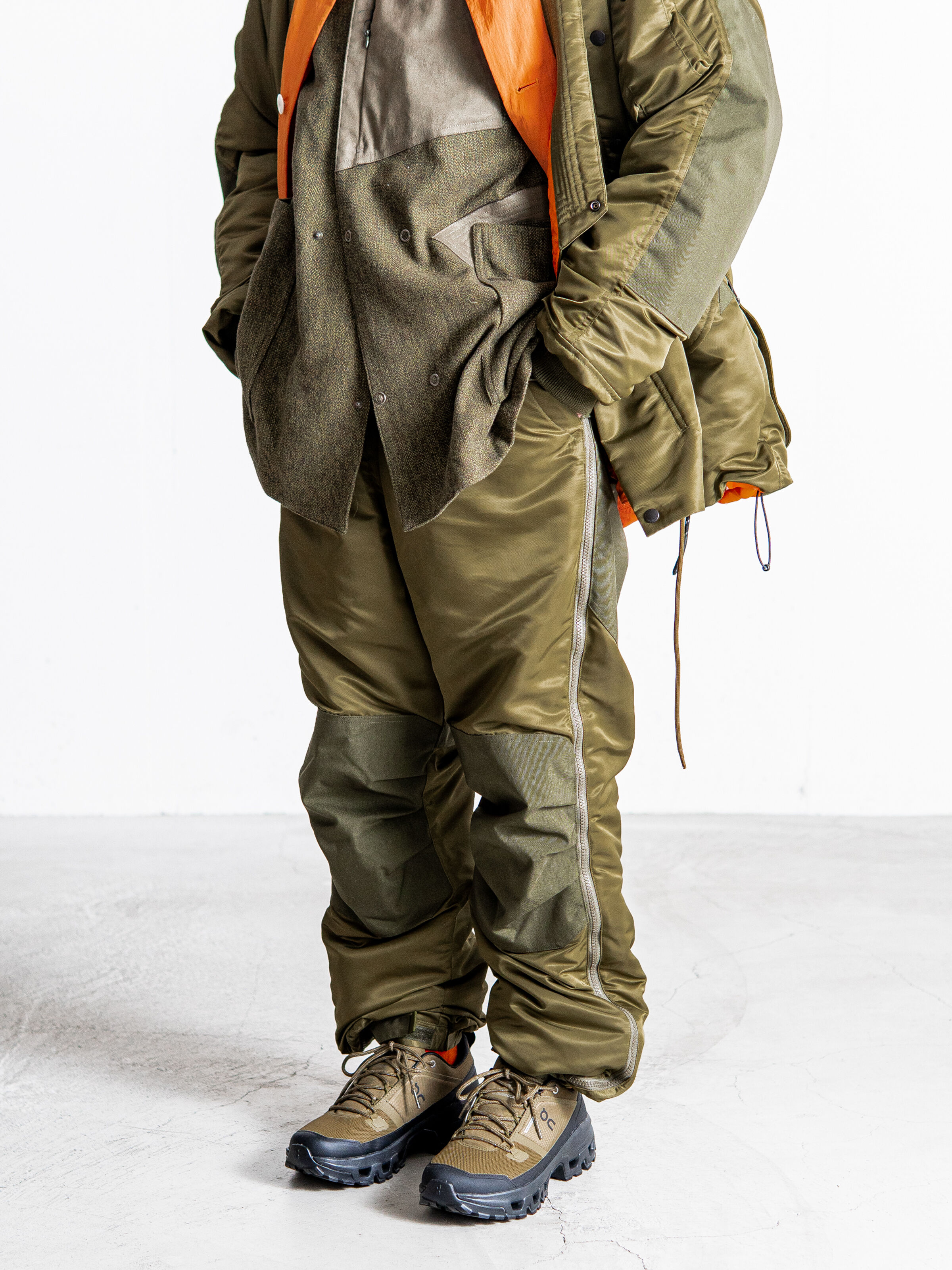 ALPHA x NORBIT Side Opening Padding Samue Pant khaki 258124_13_2_model_00002_208771