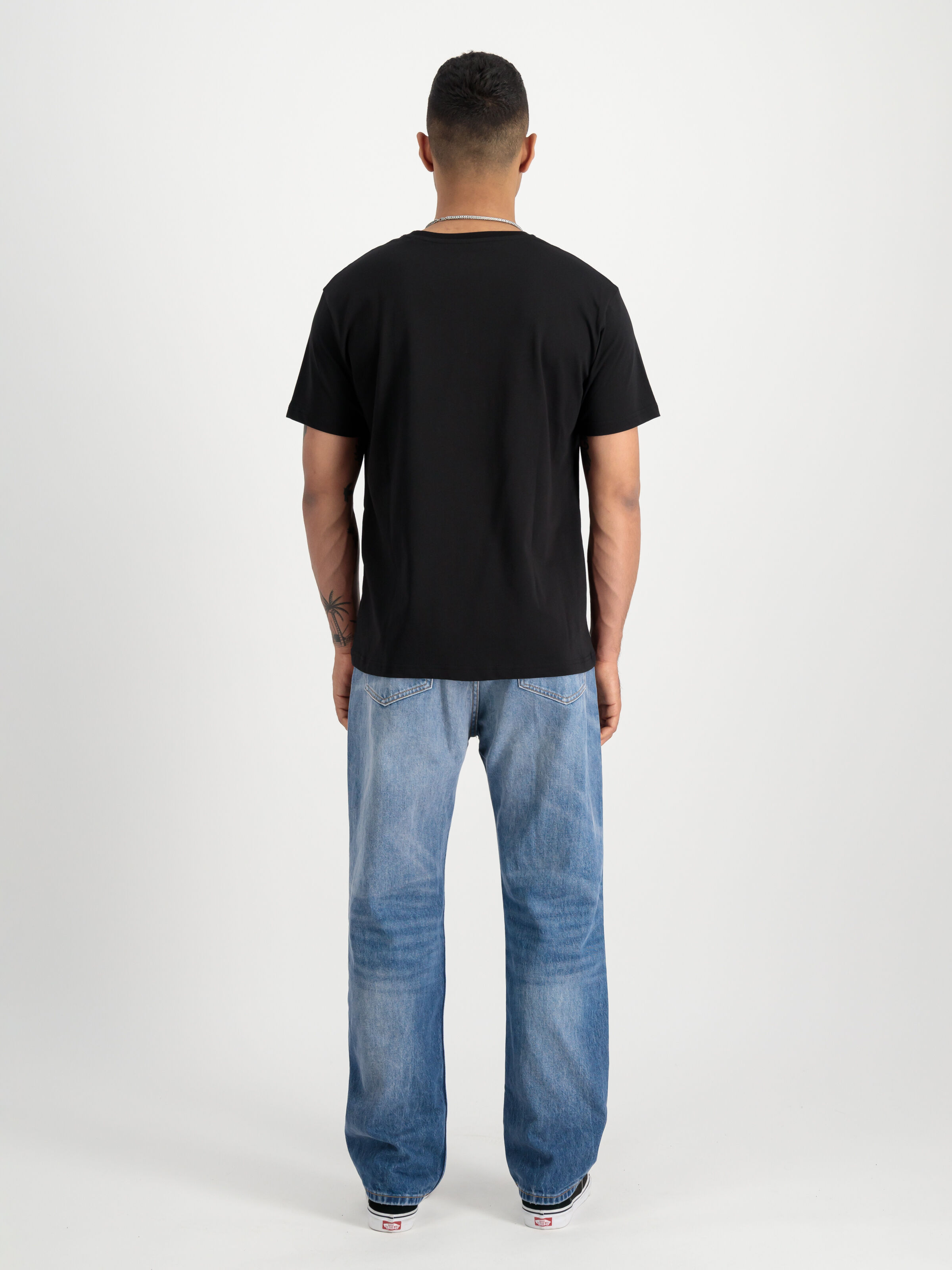 Basic Mid Logo TPU T-Shirt black/chrome 148525_373_2_model_00002_97943