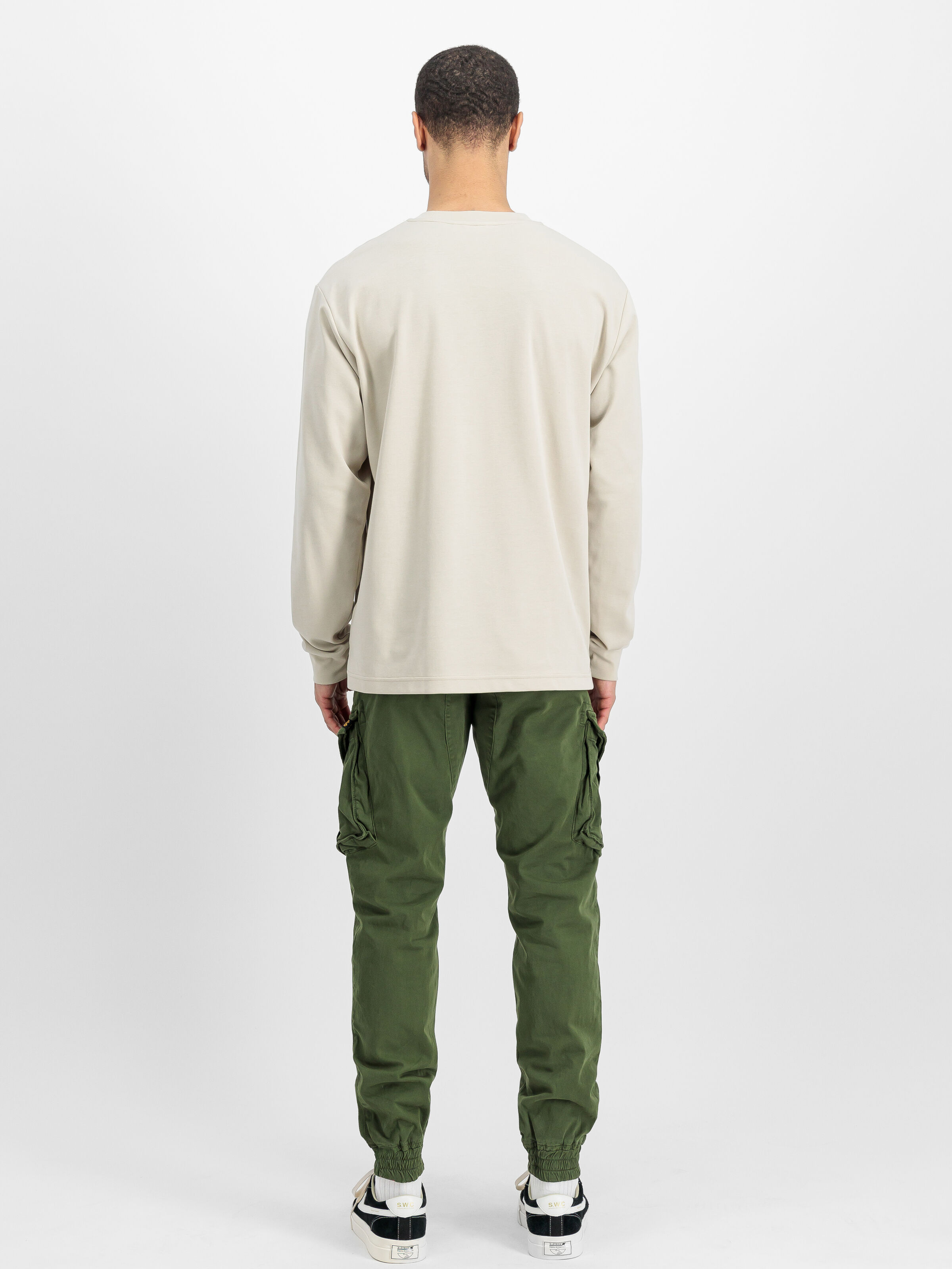 Spy Pant dark olive 116203_142_2_model_00002_217802