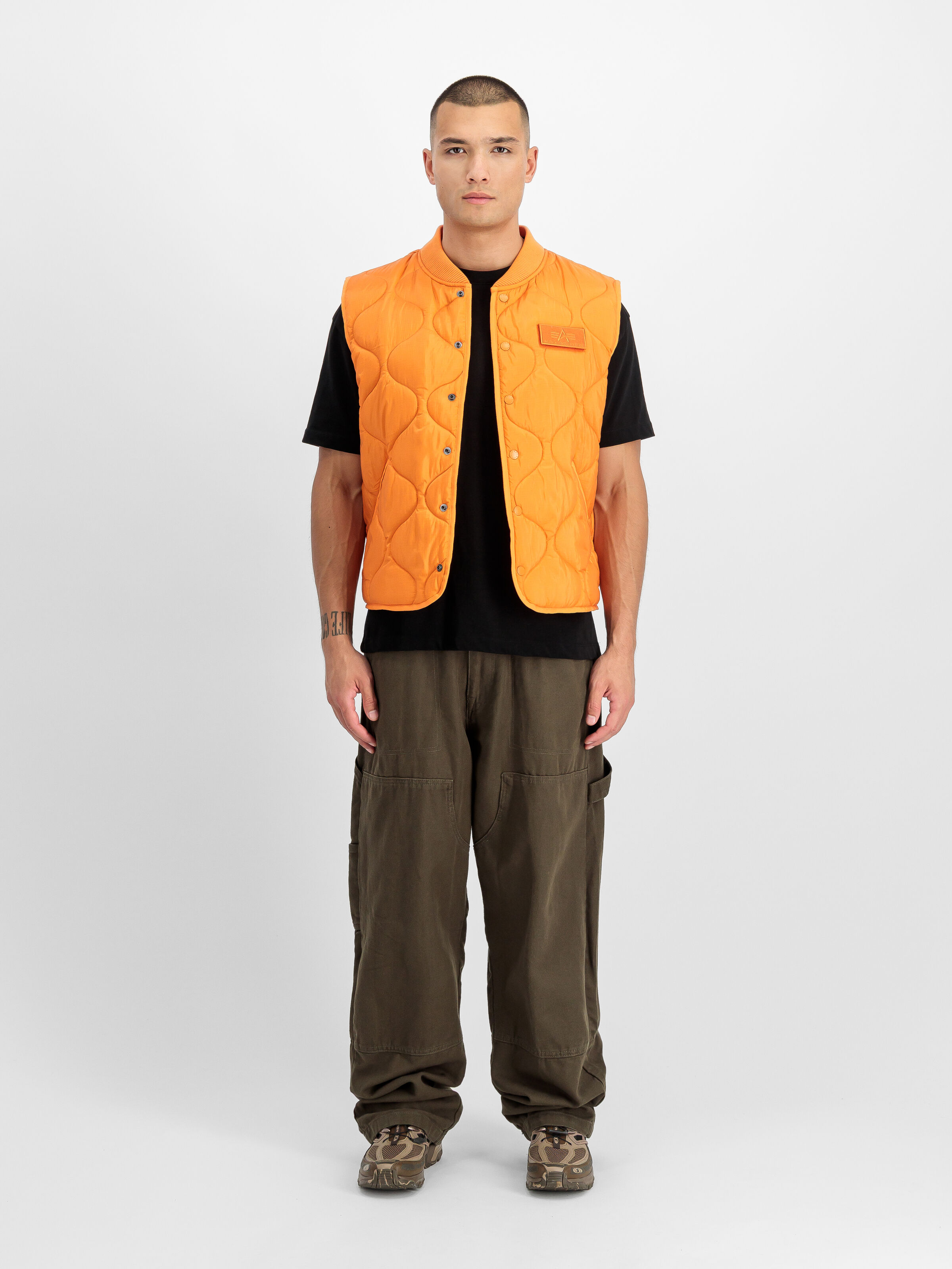 Q-1 Vest Alpha orange 266107_429_2_model_00001_214220