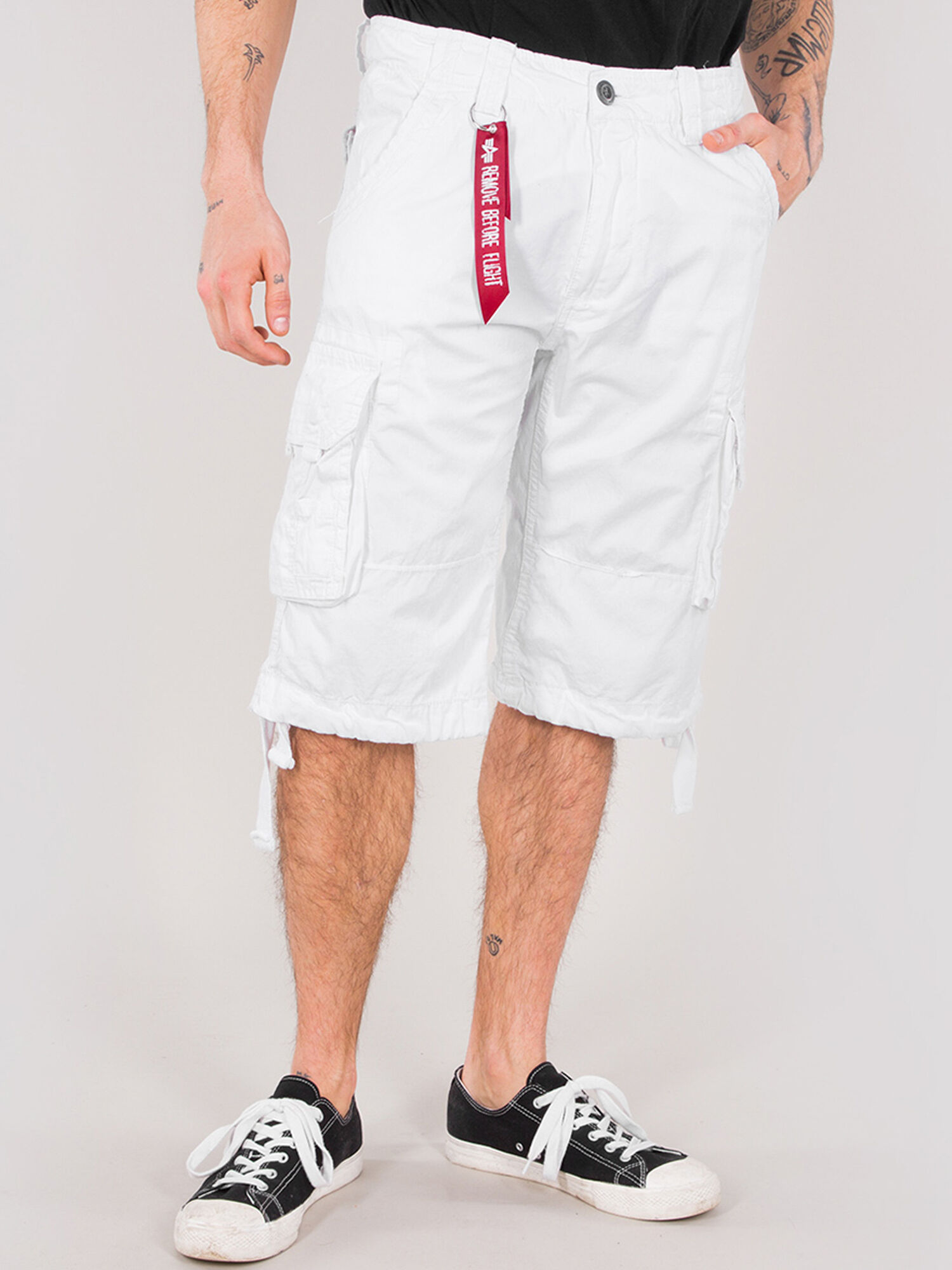 Jet Short white 191200_09_alpha_industries_jet_short_short_001_123272.jpg