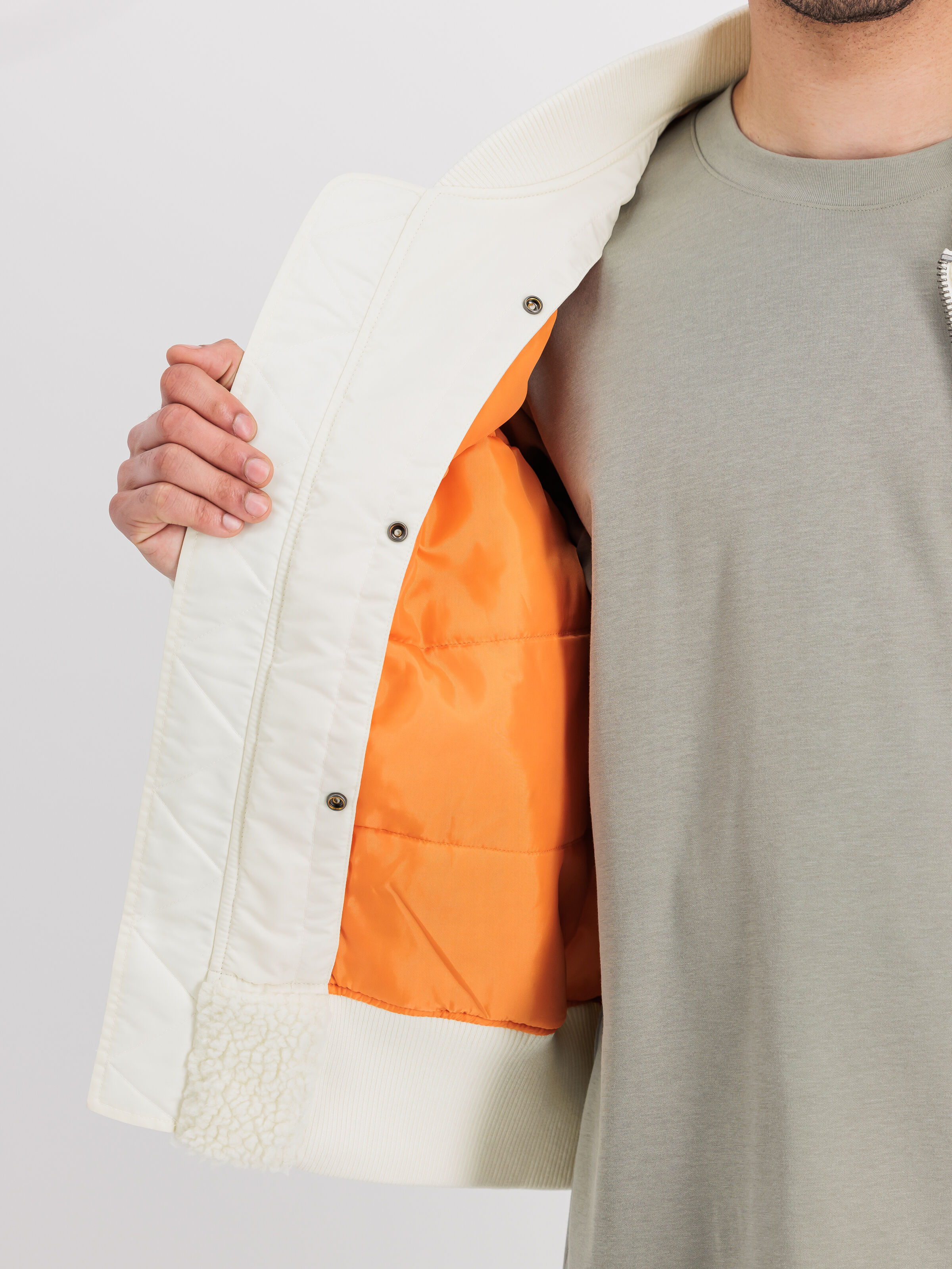MA-1 Teddy Jacket off white 108102_16_3_detail_00001_125295