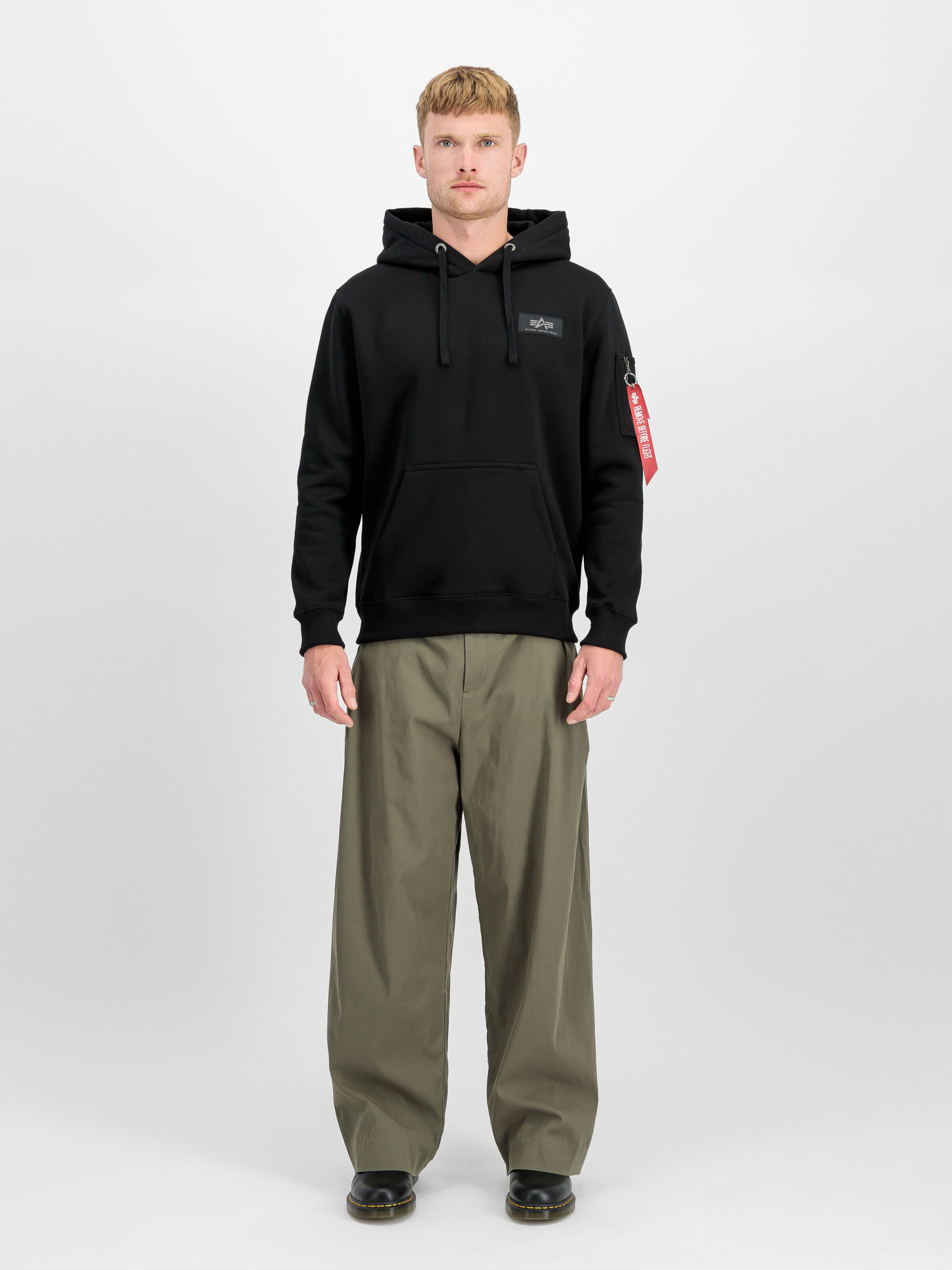 Backprint Hoodie black 178318_03_2_model_00001_188428