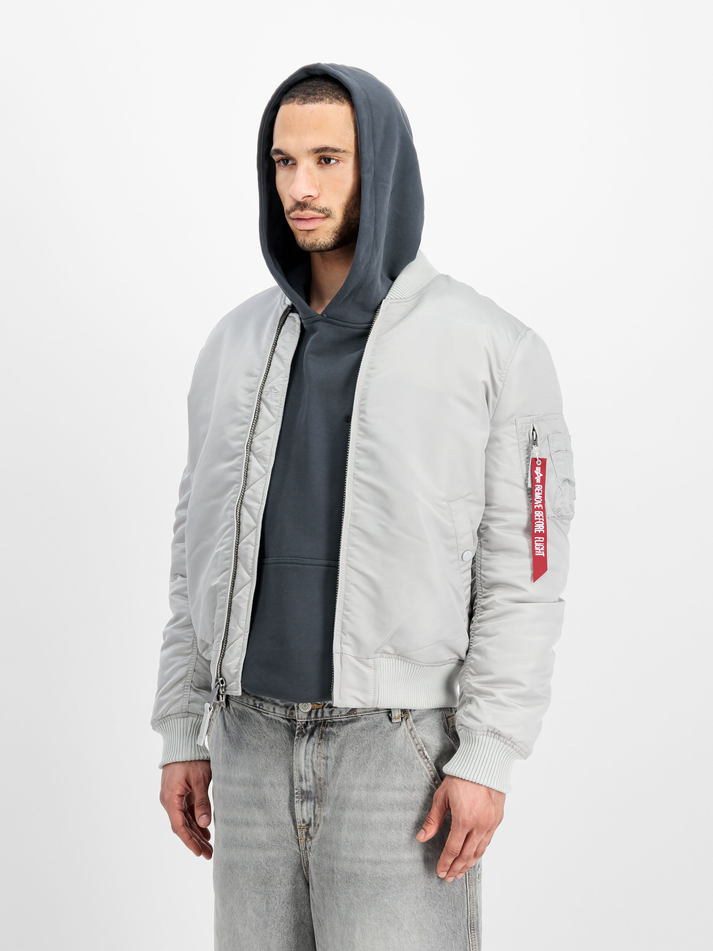 MA-1 VF 59 Bomber Jacket pastel grey 191118_666_2_model_00003_125436