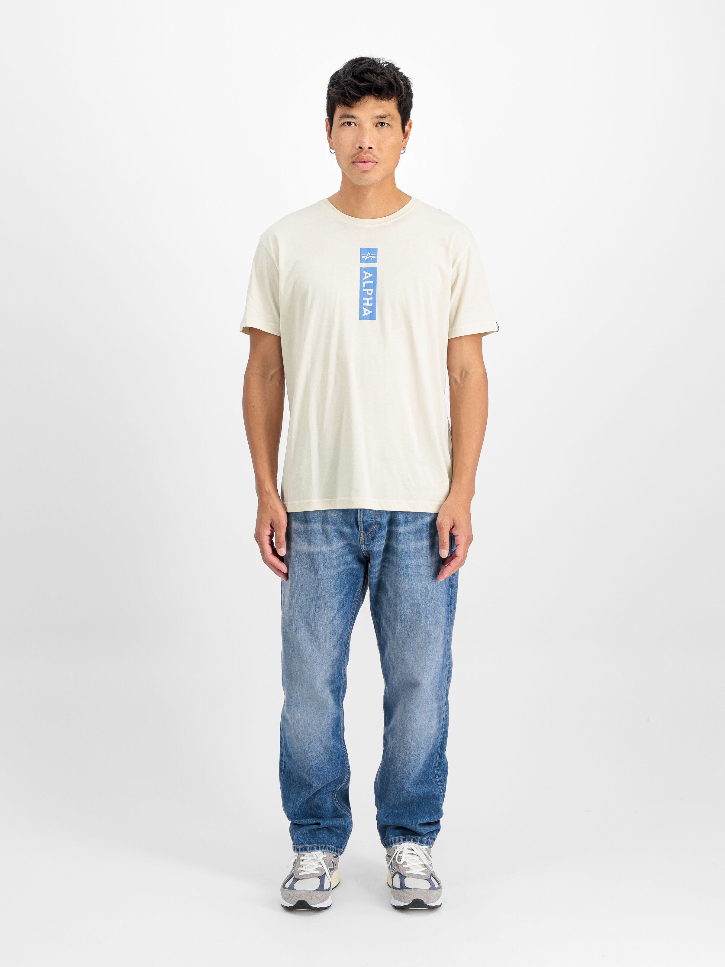 Alpha Puff Print T-Shirt vintage white 146509_300_2_model_00001_118341