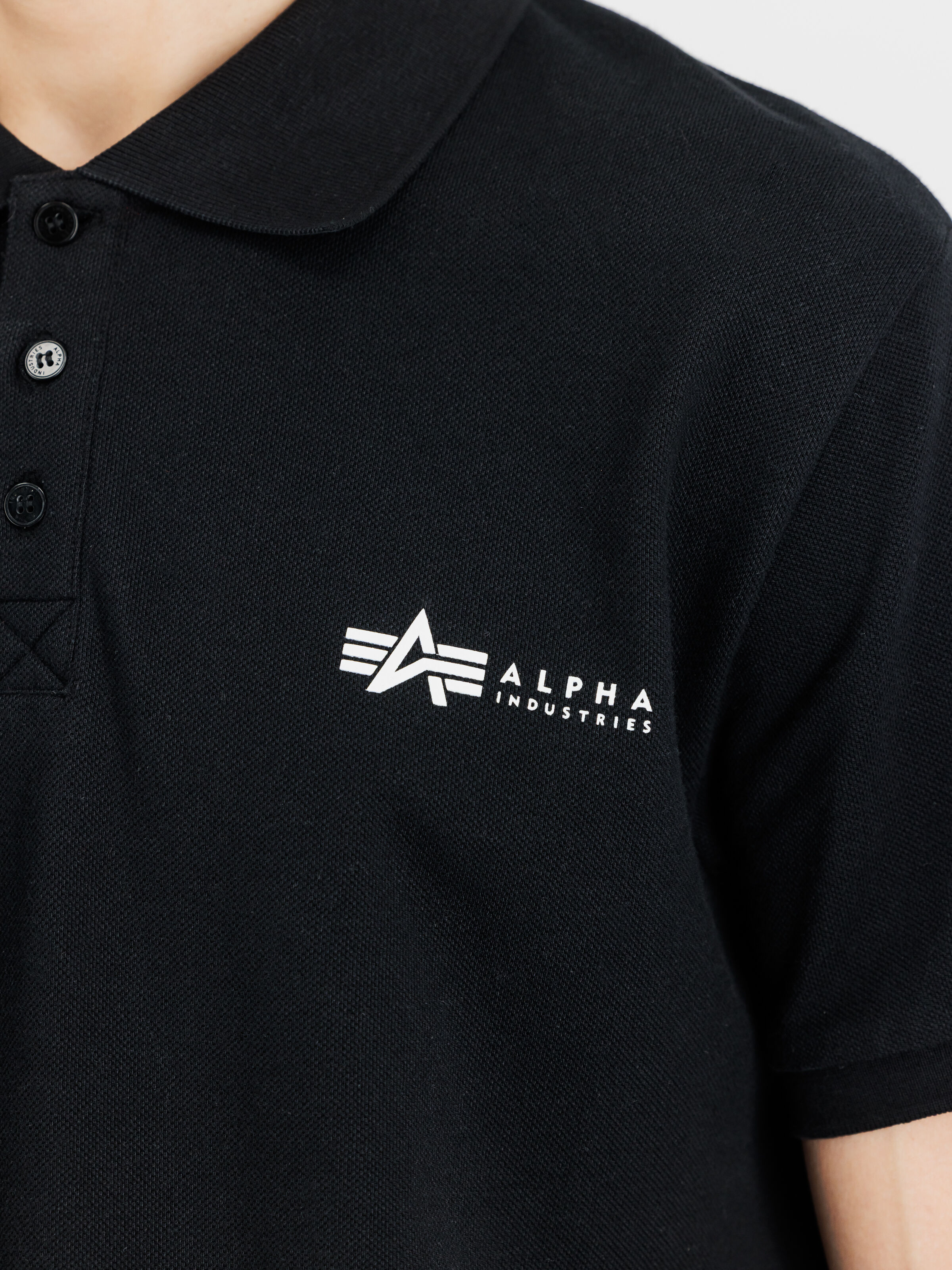 Basic Small Logo Polo black 106600_03_3_detail_00001_156935
