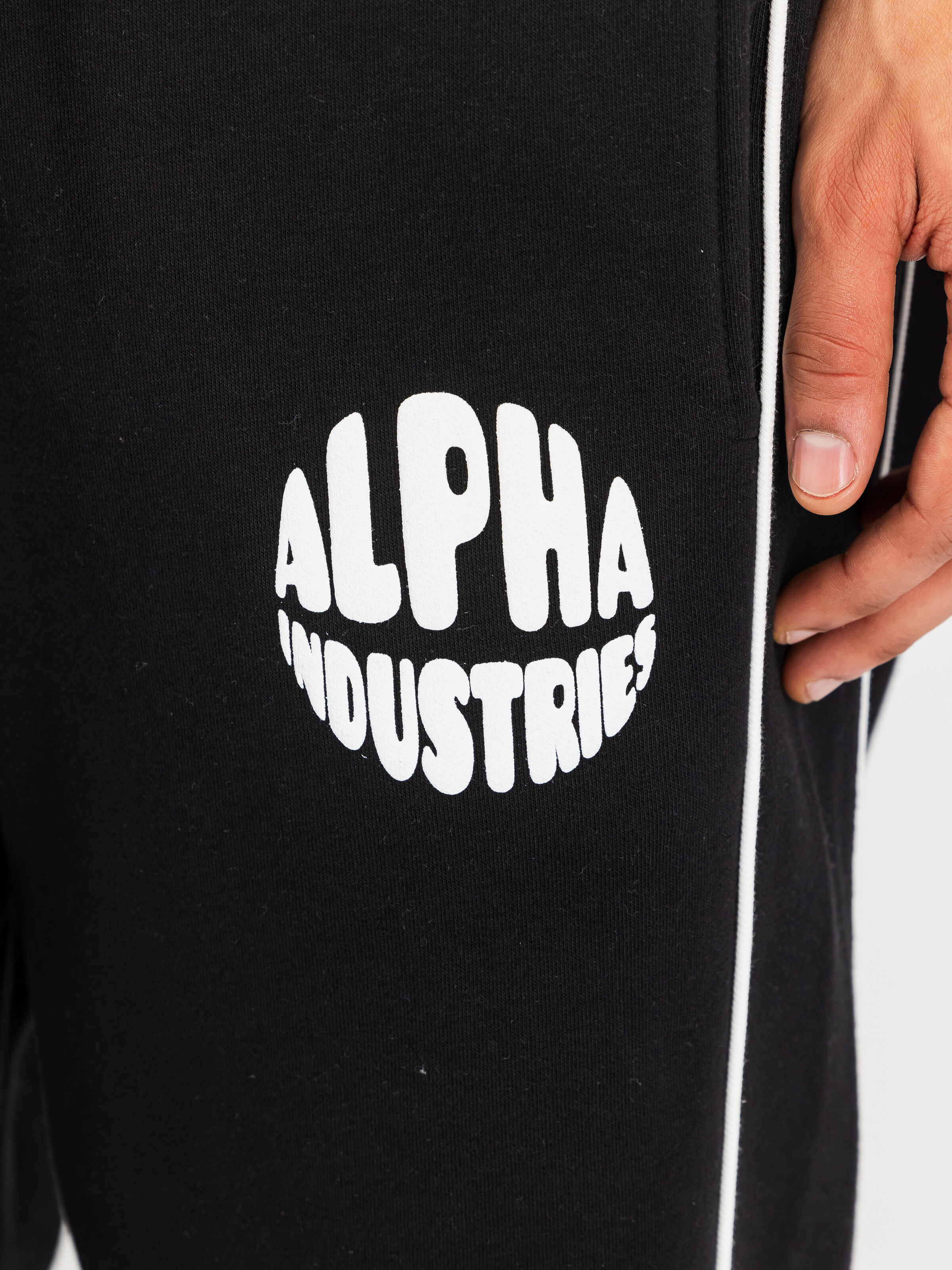 Logo Jogger black 156372_03_3_detail_00001_152233