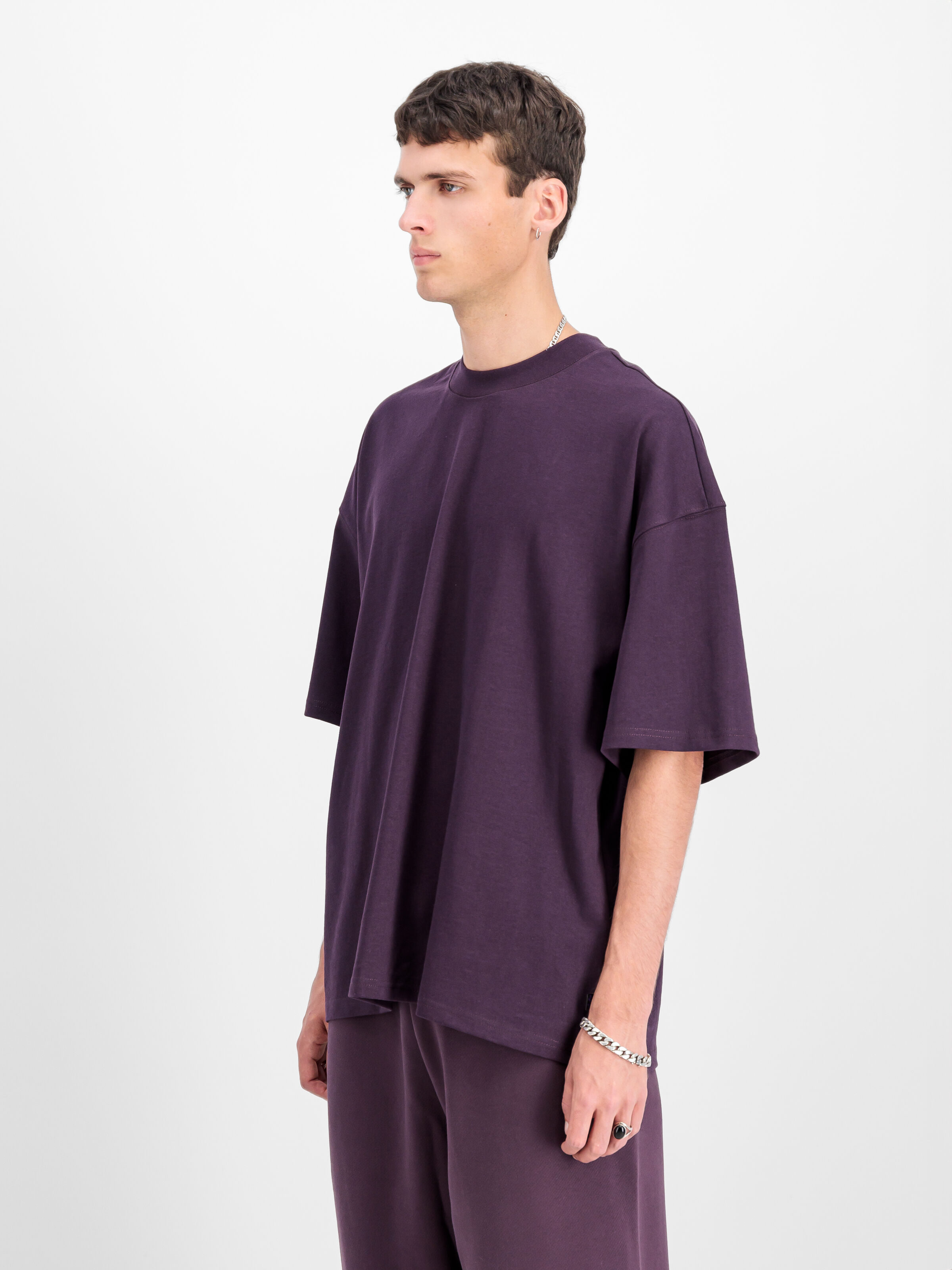 Heavy UV T-Shirt Plum 146503UV_719_2_model_00003_113525