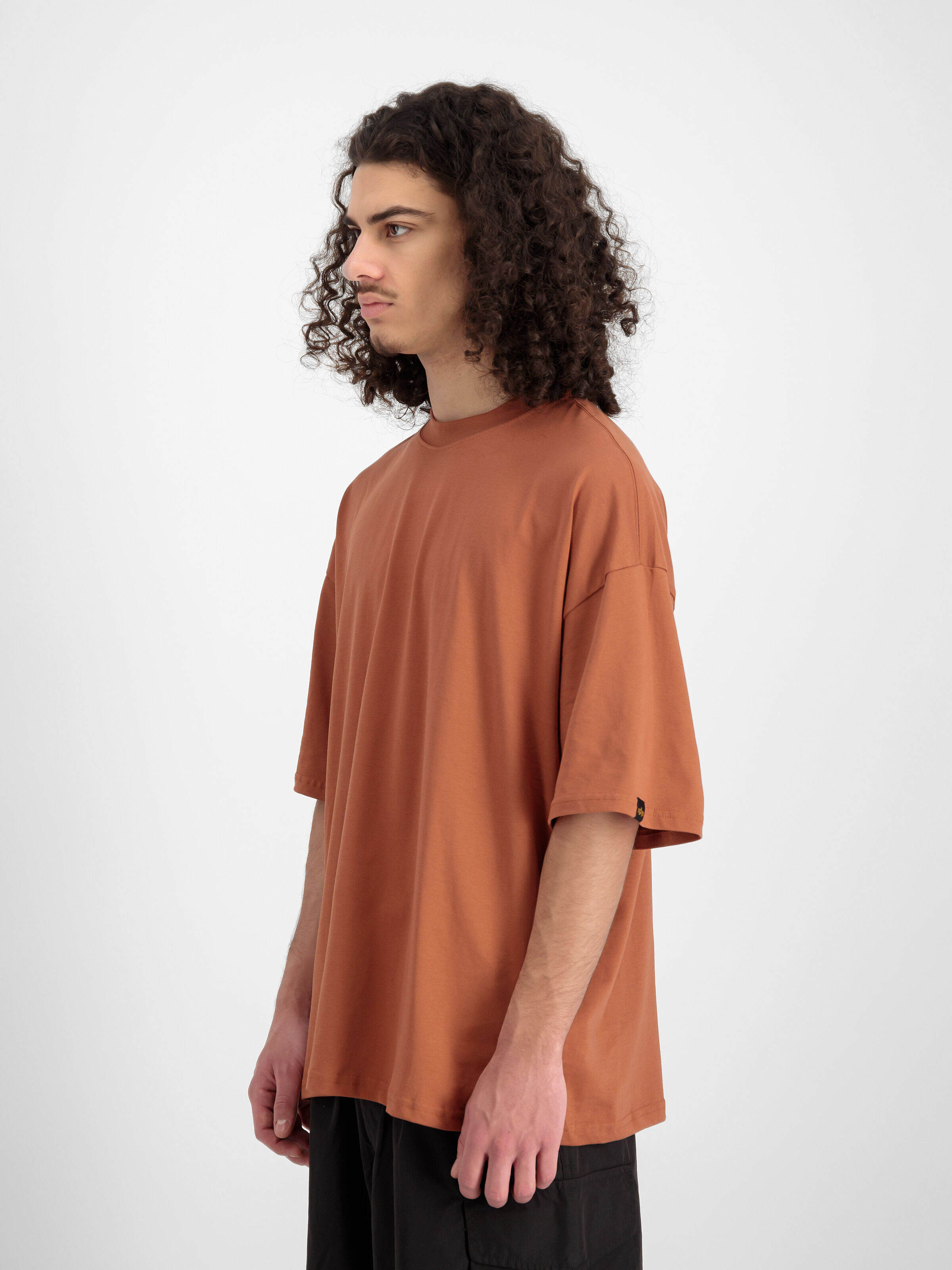 Logo Code Backprint T-Shirt hazel brown 146507_709_2_model_00003_126309
