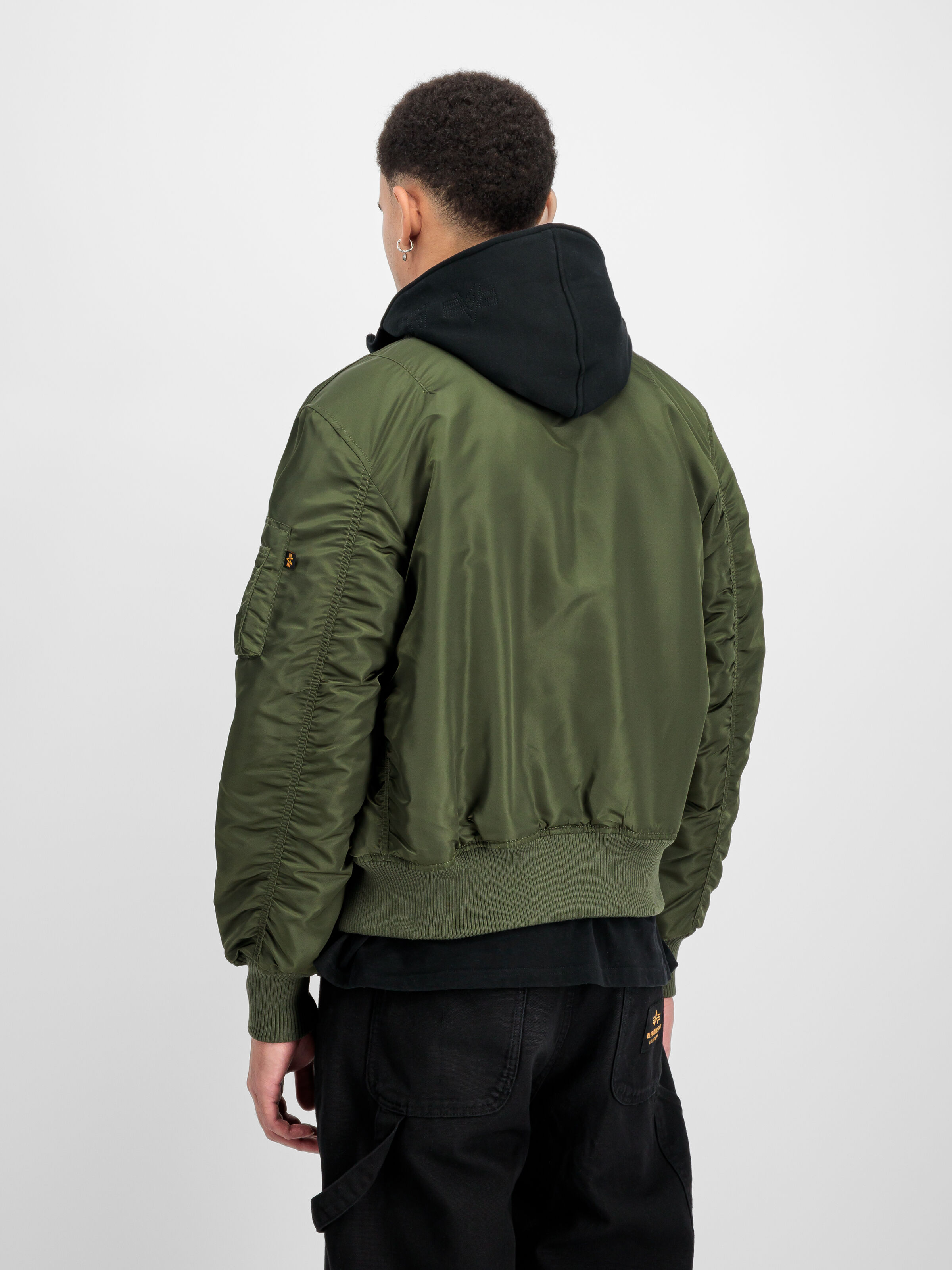 MA-1 D-Tec Hood Bomber Jacket darkgreen/black 183110_481_2_model_00003_185249