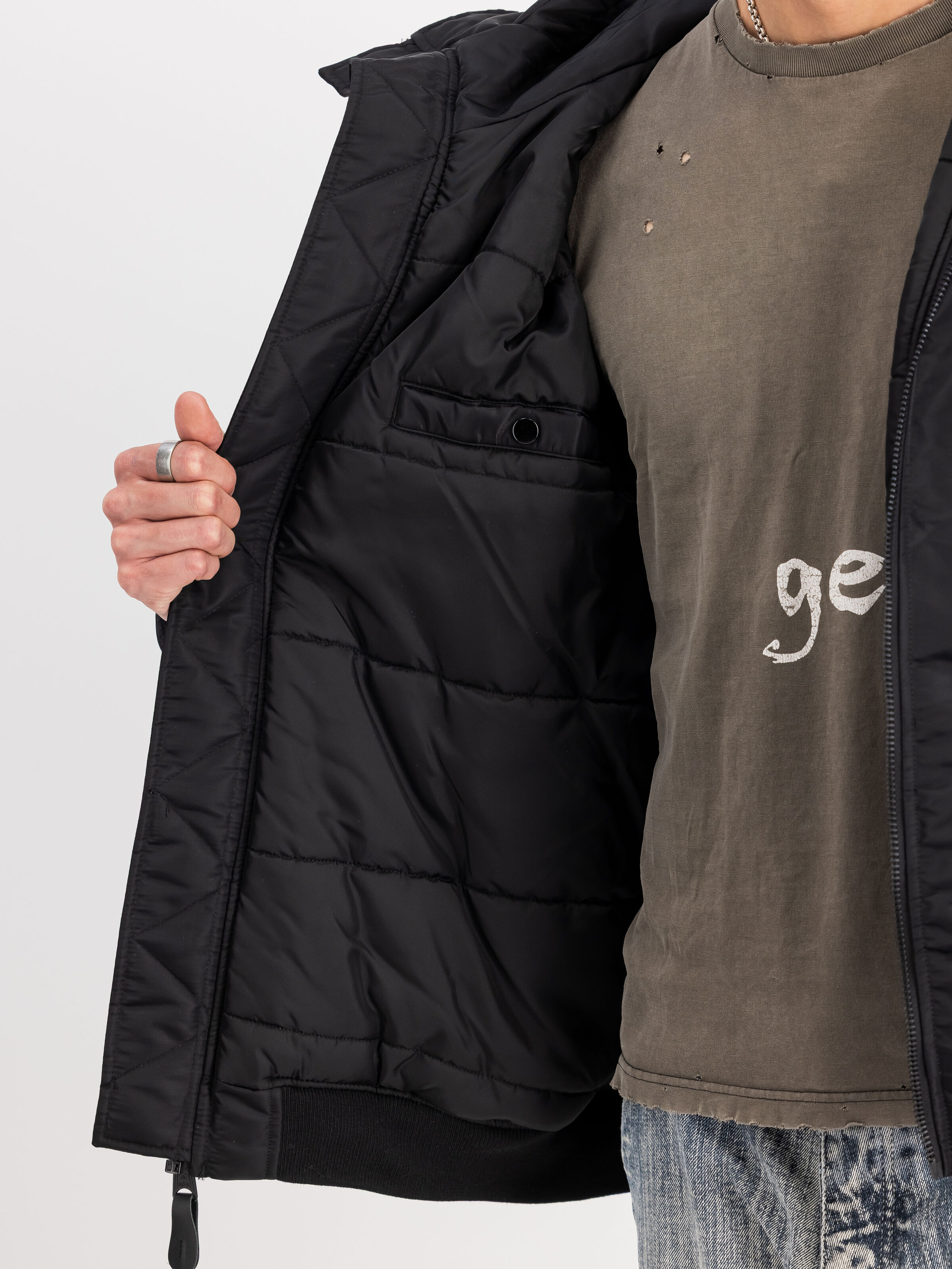 MA-1 Hooded Studio Winter Jacket black 258123_03_3_detail_00001_173177