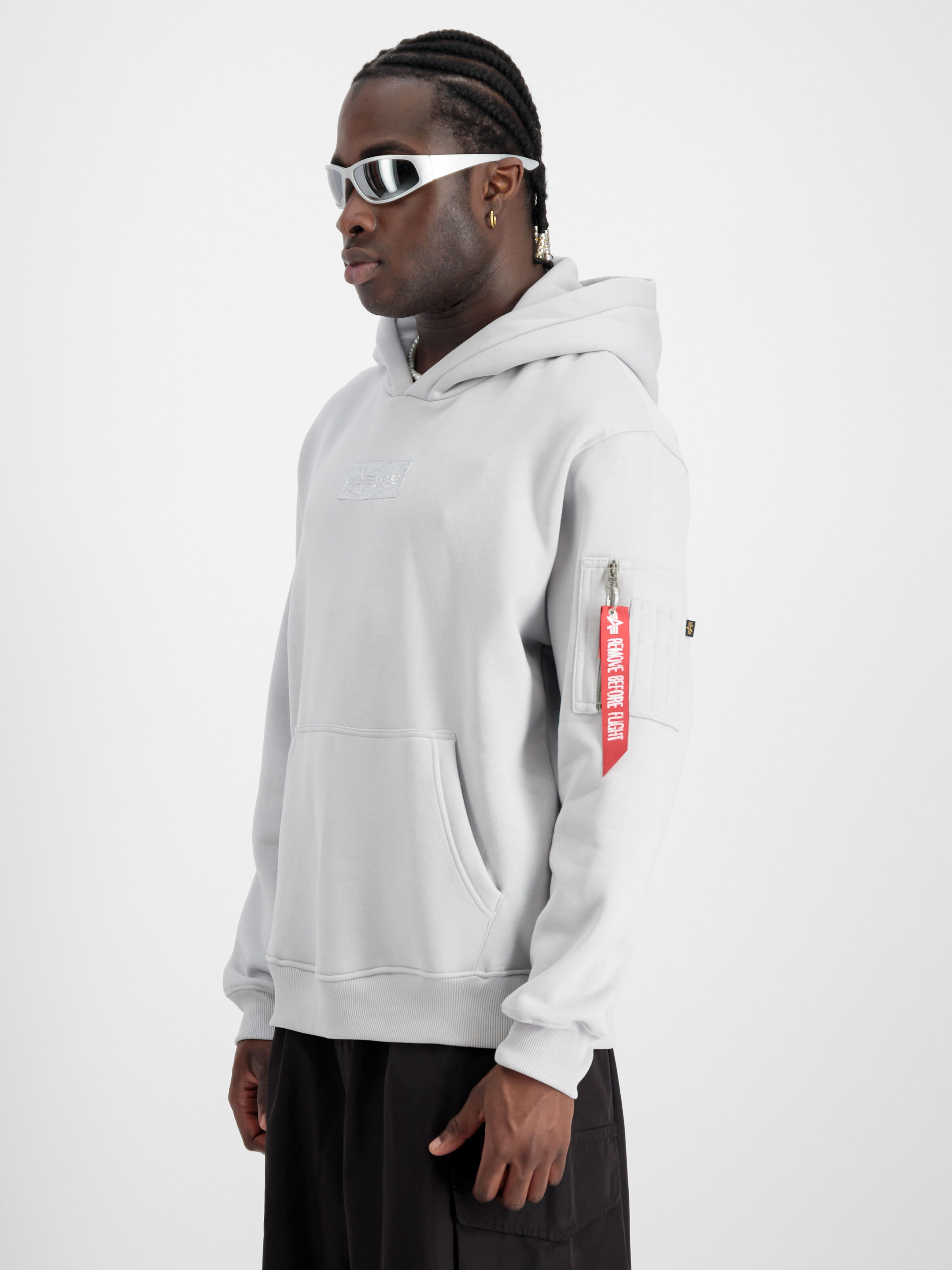 Metal Plate Hoodie pastel grey 148339_666_2_model_00003_98491