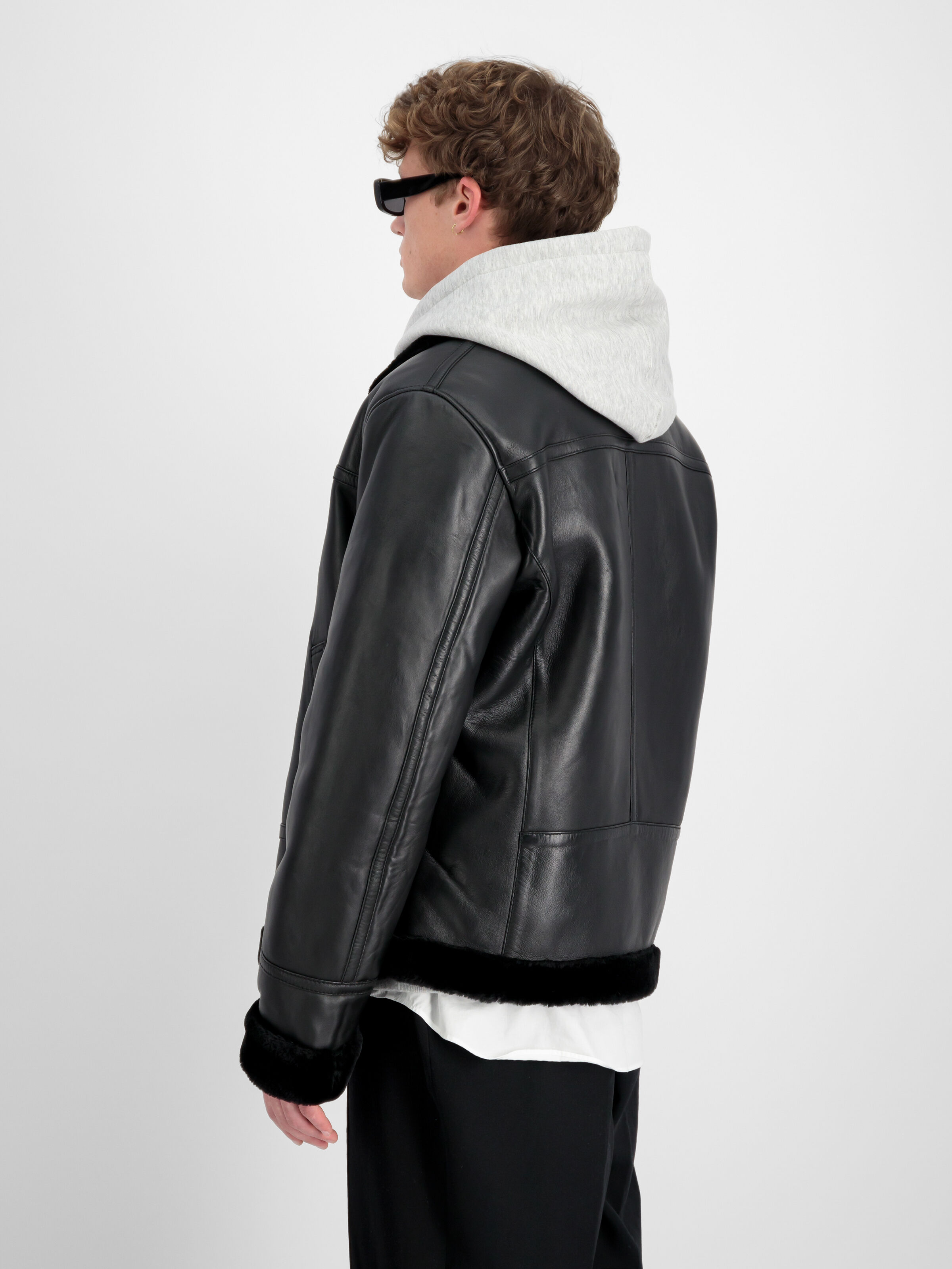 B-3 Leather Jacket black 148114_03_2_model_00004_99052