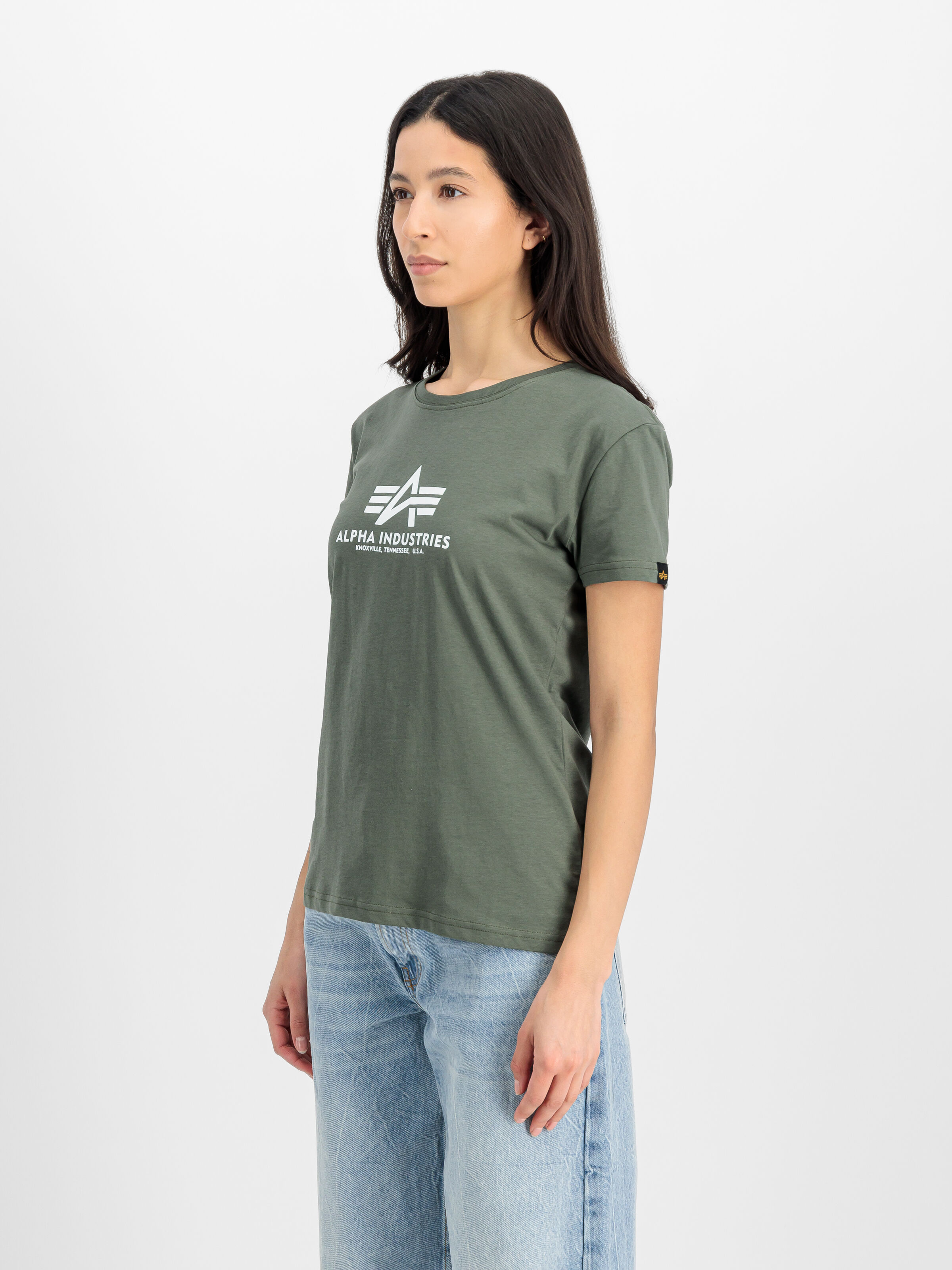 New Basic Big Logo T-Shirt Women dark olive 196051_142_2_model_00002_154615