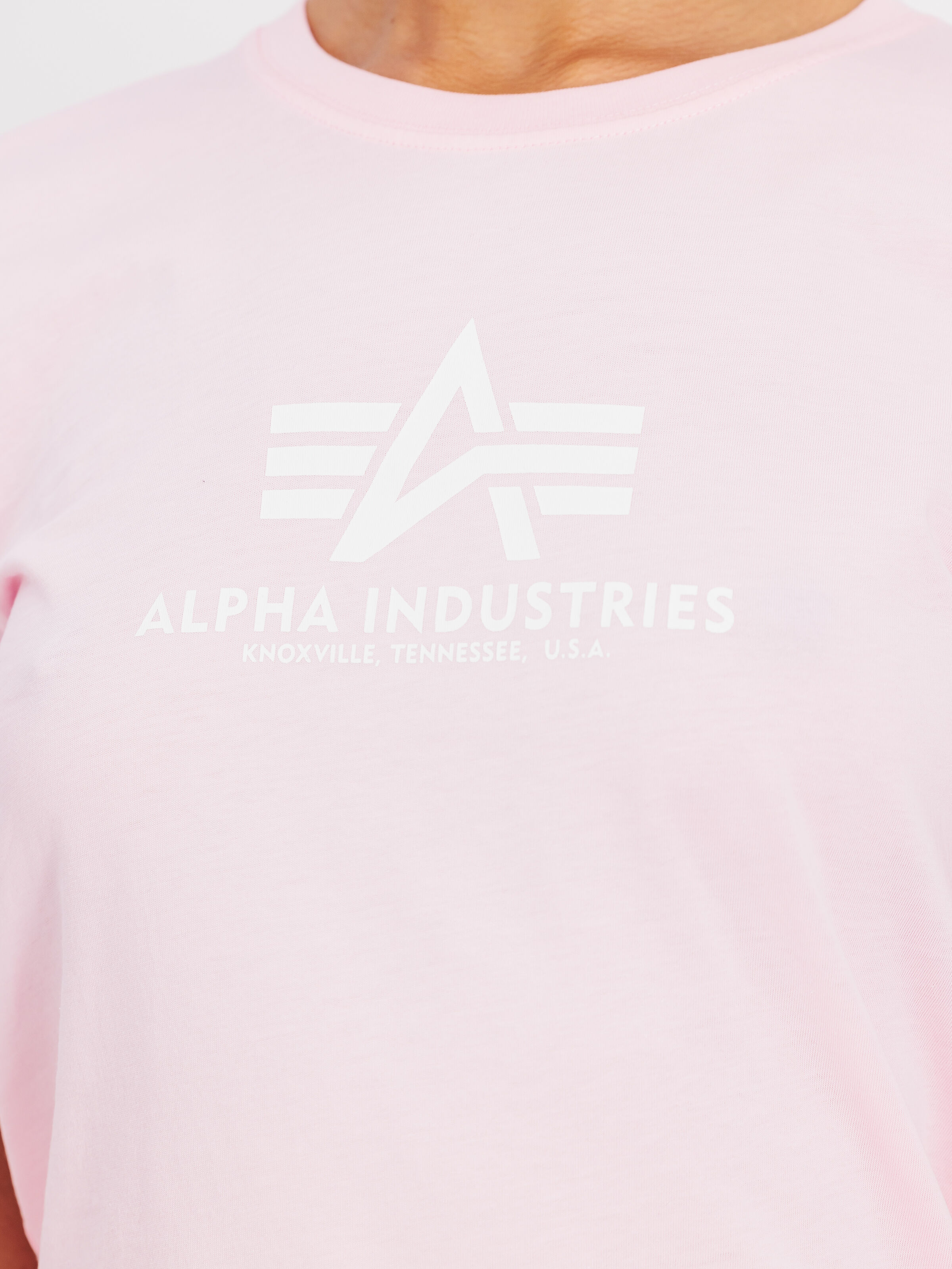 New Basic Big Logo T-Shirt Women pastel pink 196051_491_3_detail_00001_122645