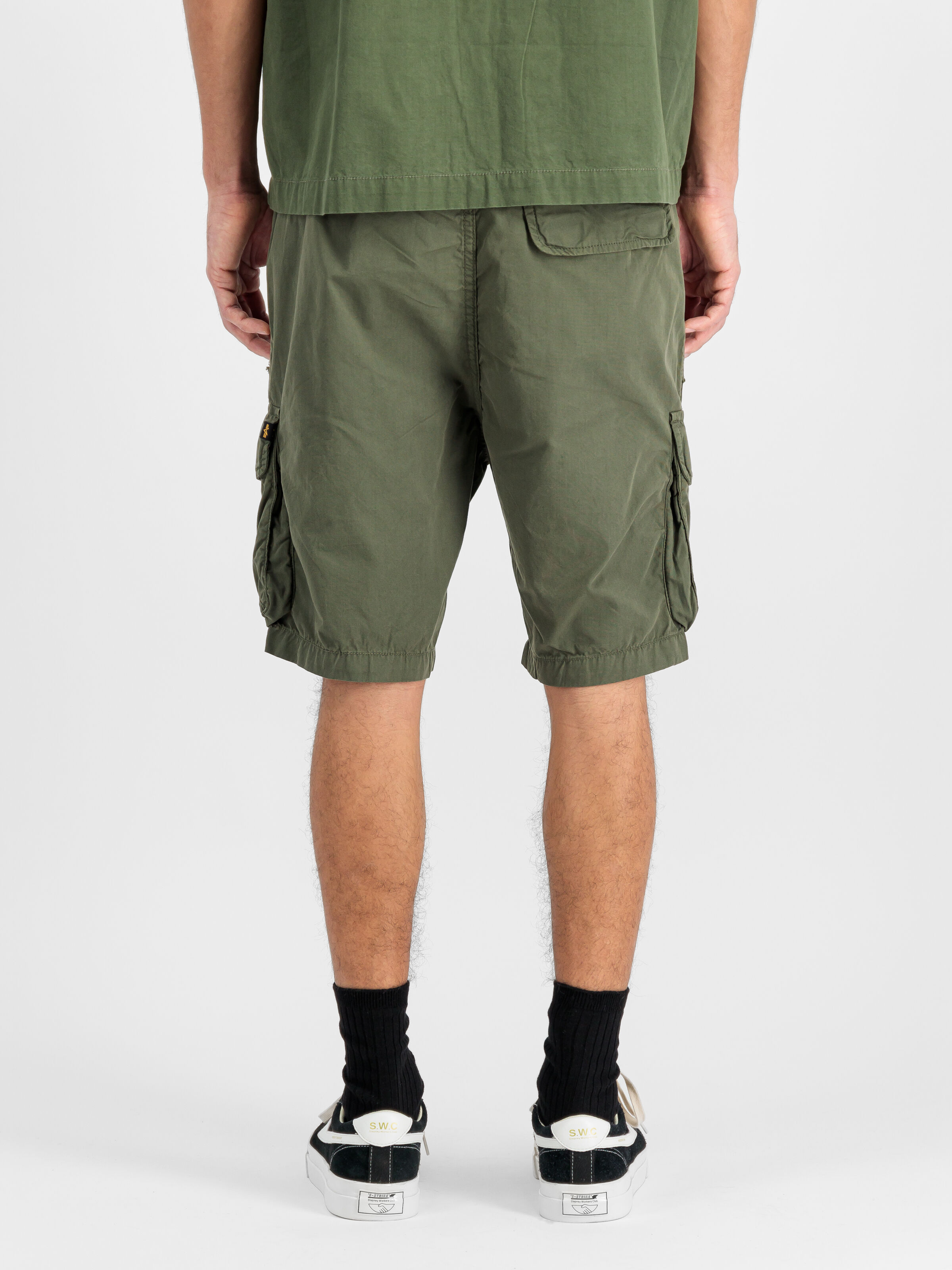 Aloha Safari Short dark olive 156255_142_2_model_00004_143882