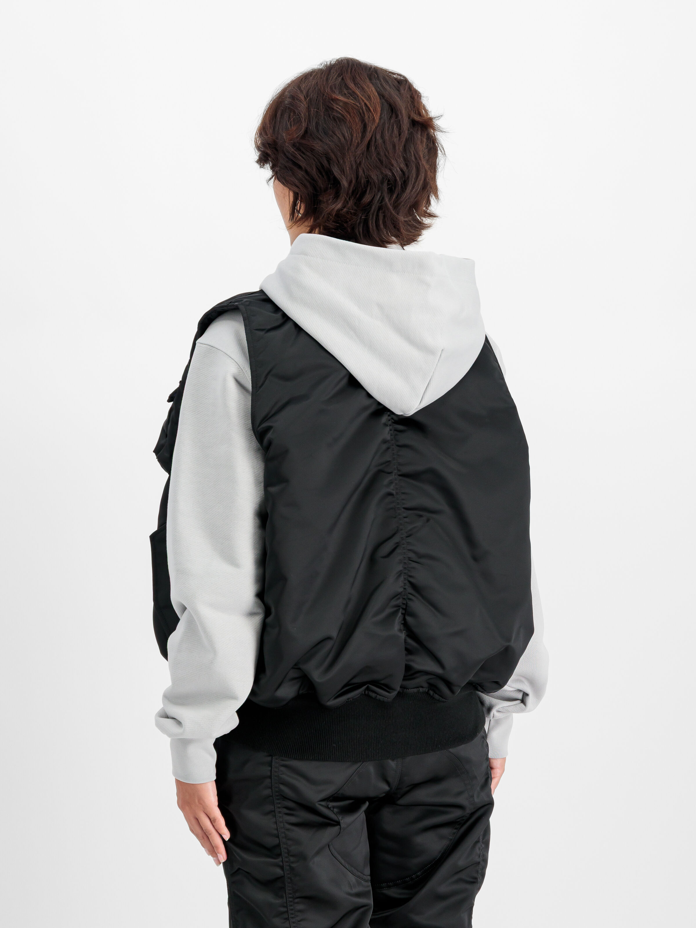 MA-1 Base Vest black 758102_03_2_model_00004_2_195629