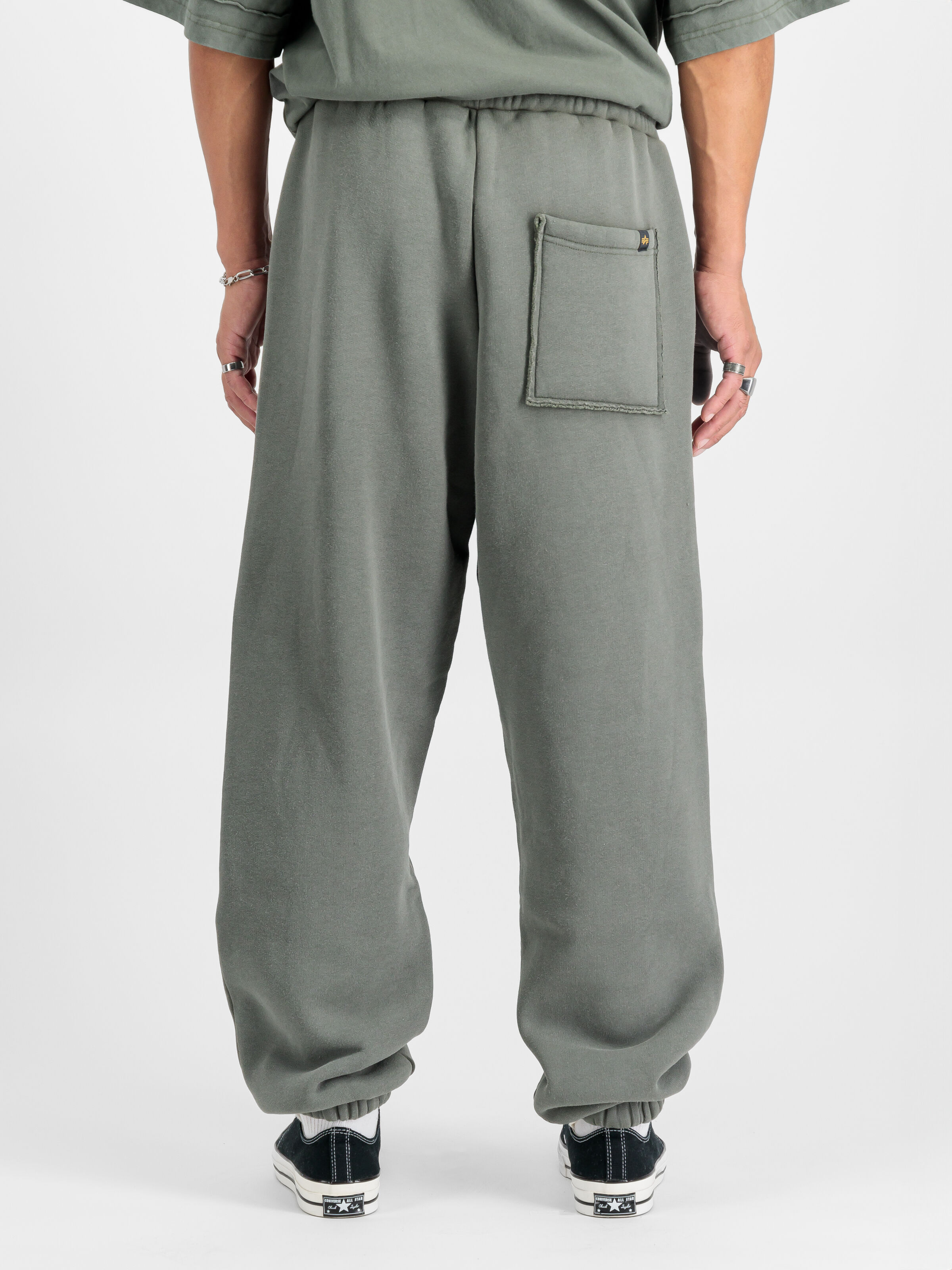 Open Edge Jogger dark olive 148363_142_2_model_00005_108775