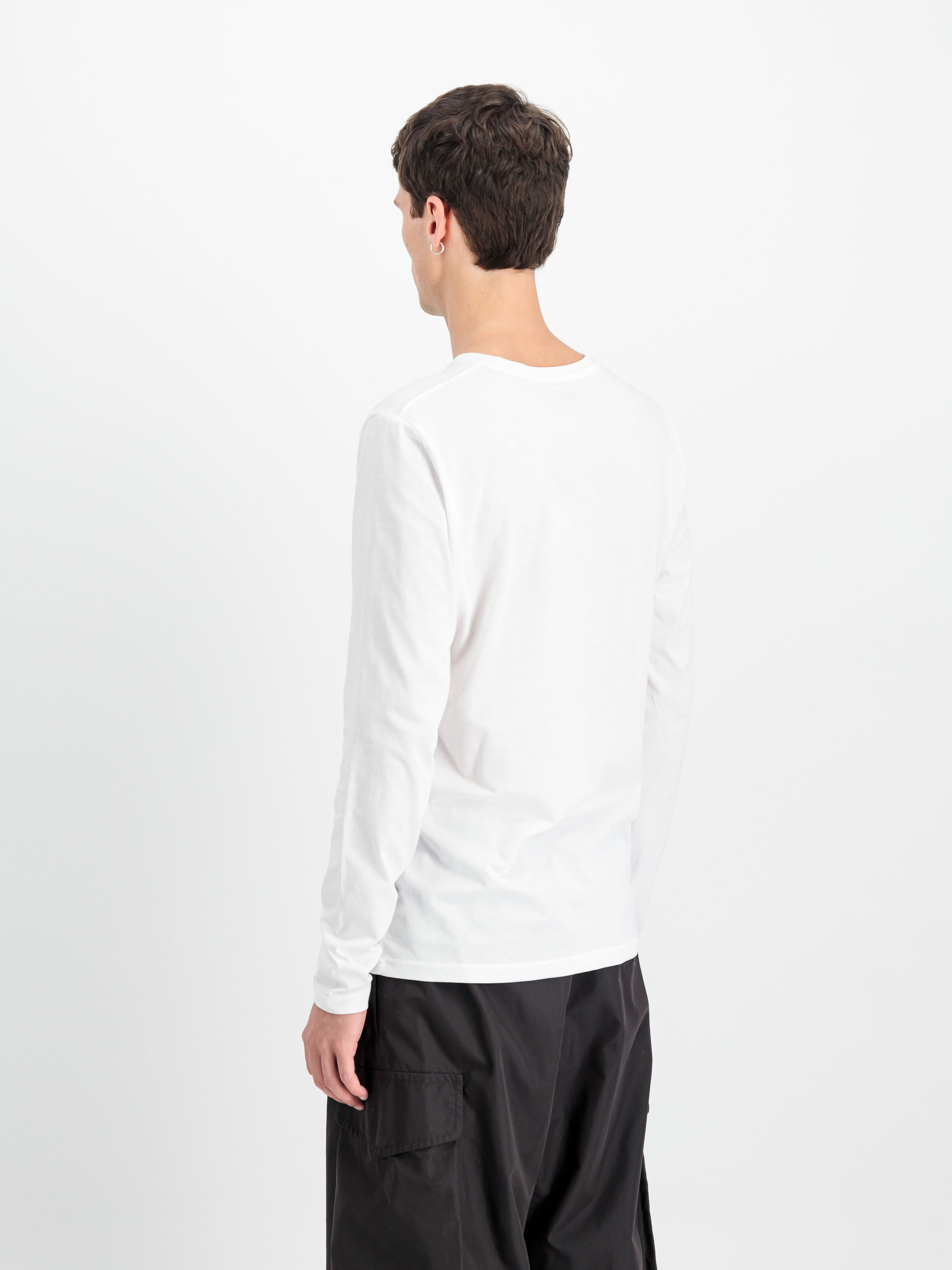 Basic Small Logo Longsleeve white 198517_09_2_model_00004_122677